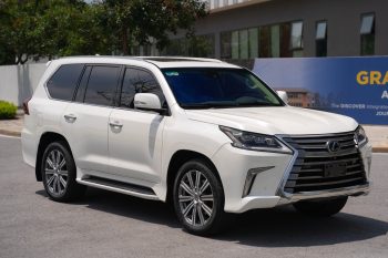 Lexus LX570 2015