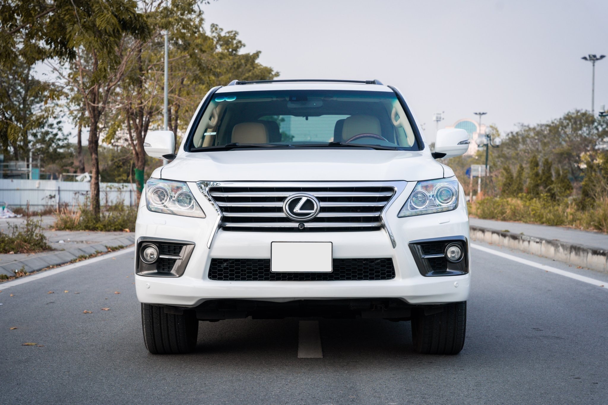 Lexus LX570 SX 2012 (1)