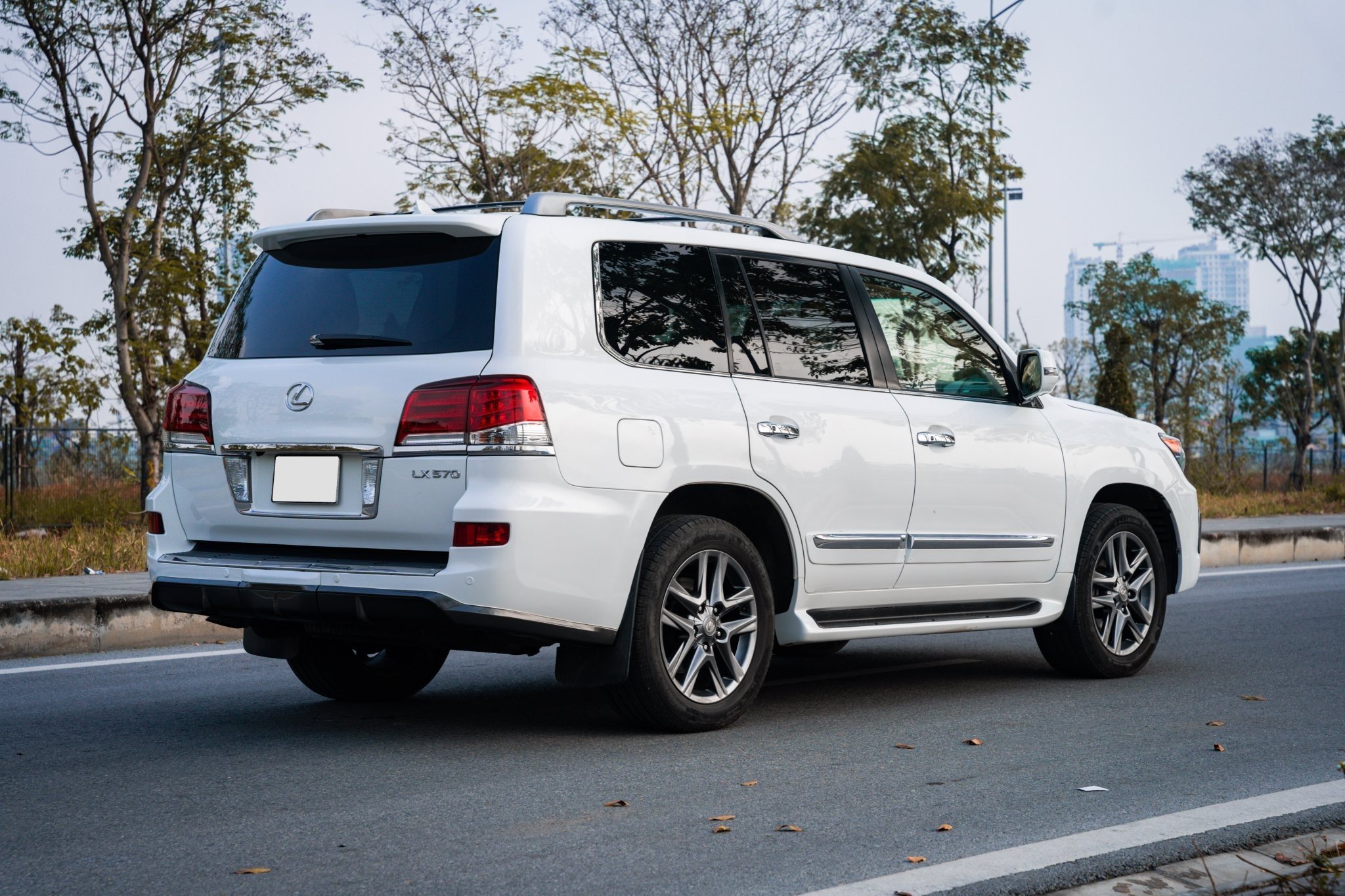 Lexus LX570 SX 2012 (10)