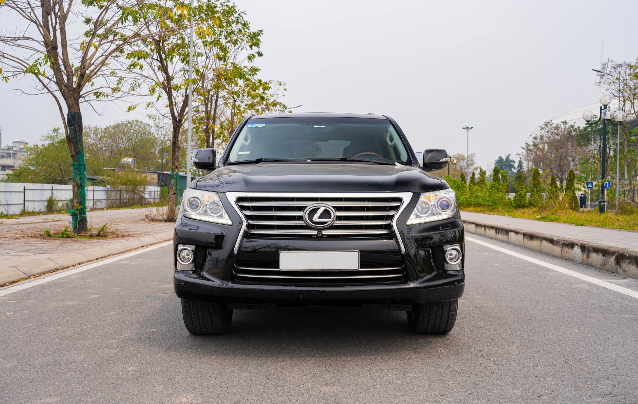 Lexus LX570 SX 2012 (2)