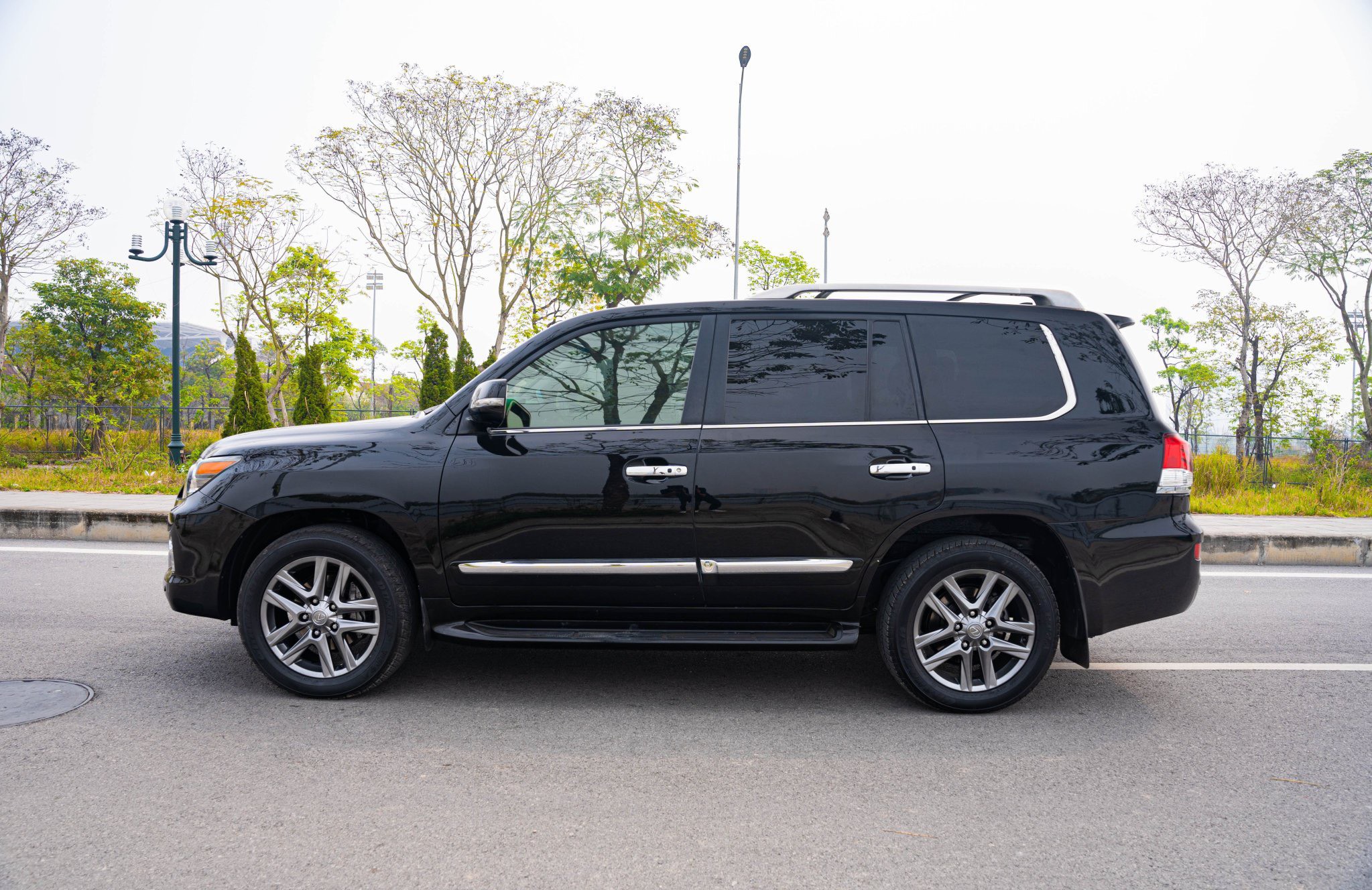 Lexus LX570 SX 2012 (9)