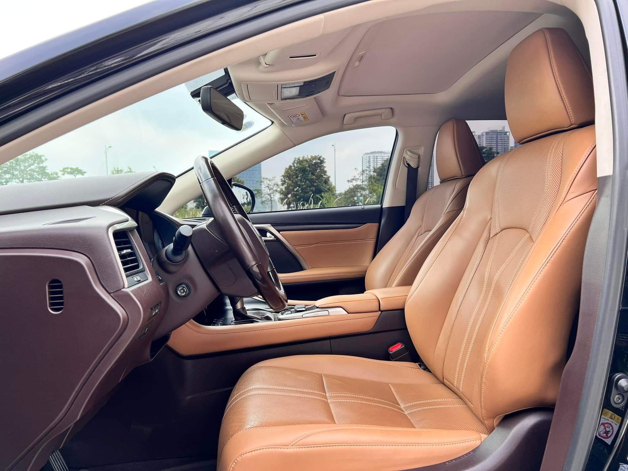 Lexus RX350 sản xuất năm 2018 (1)