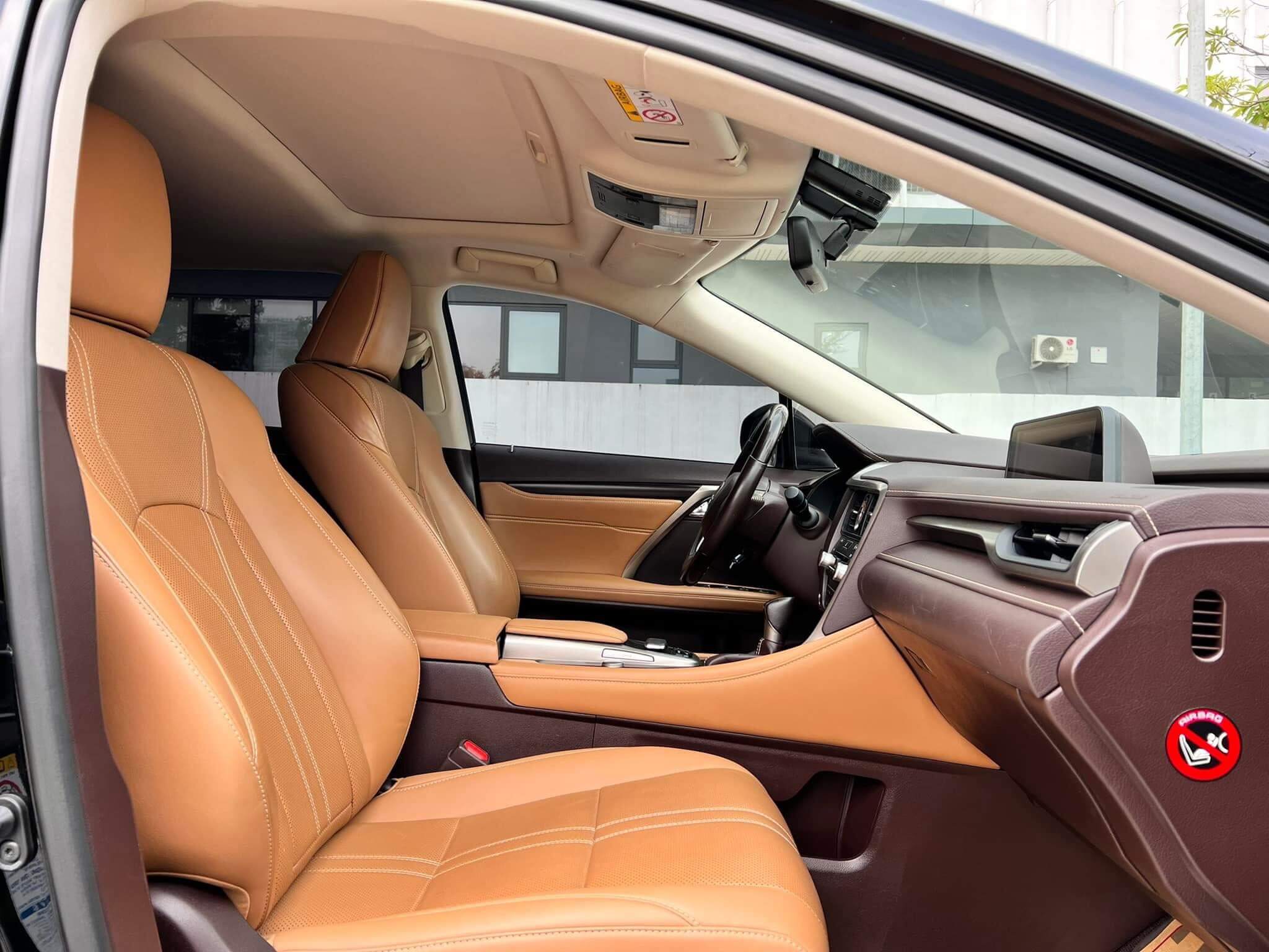 Lexus RX350 sản xuất năm 2018 (8)