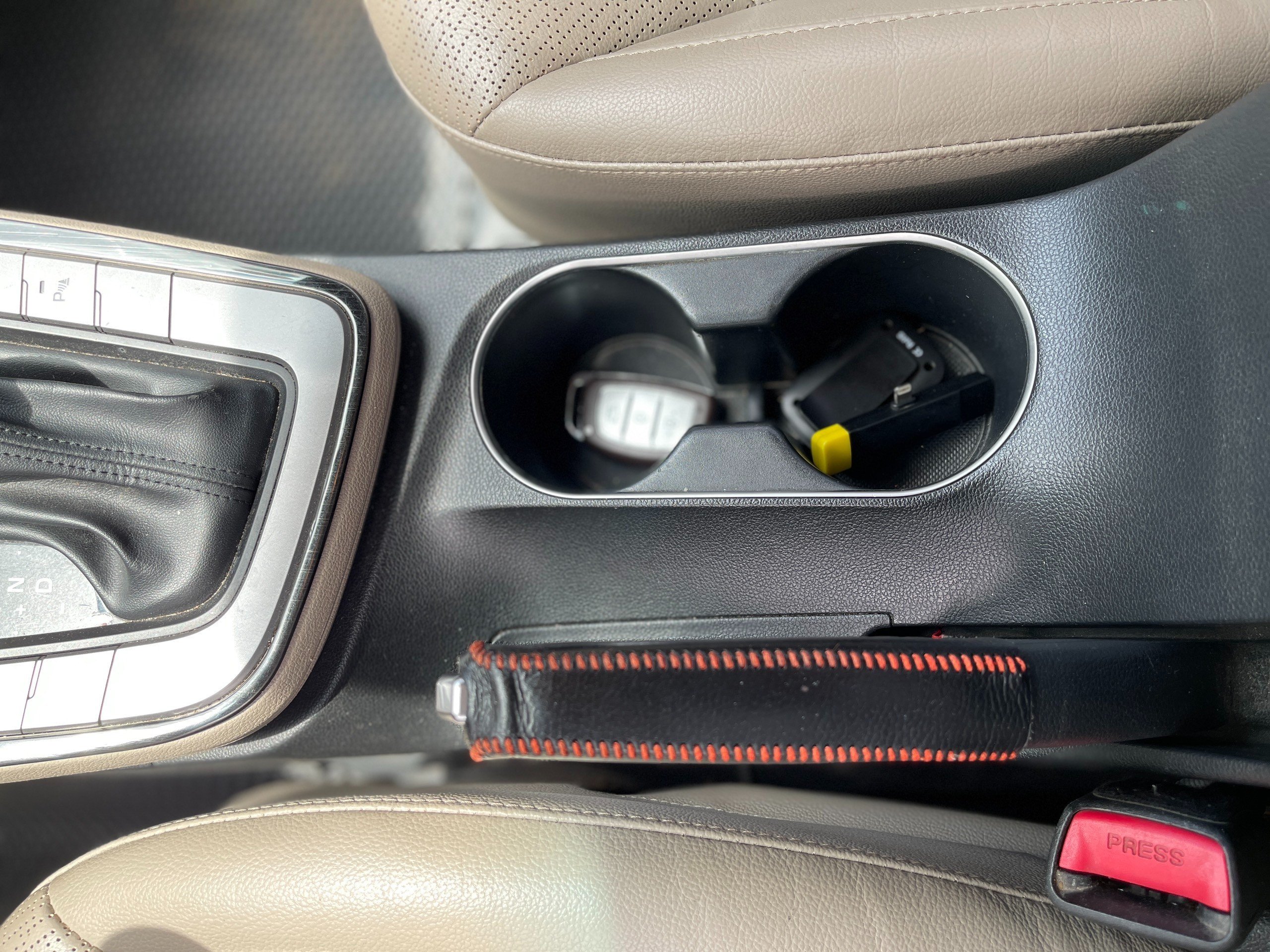 Hyundai Elantra 2018 - 2.0 AT trắng (3)
