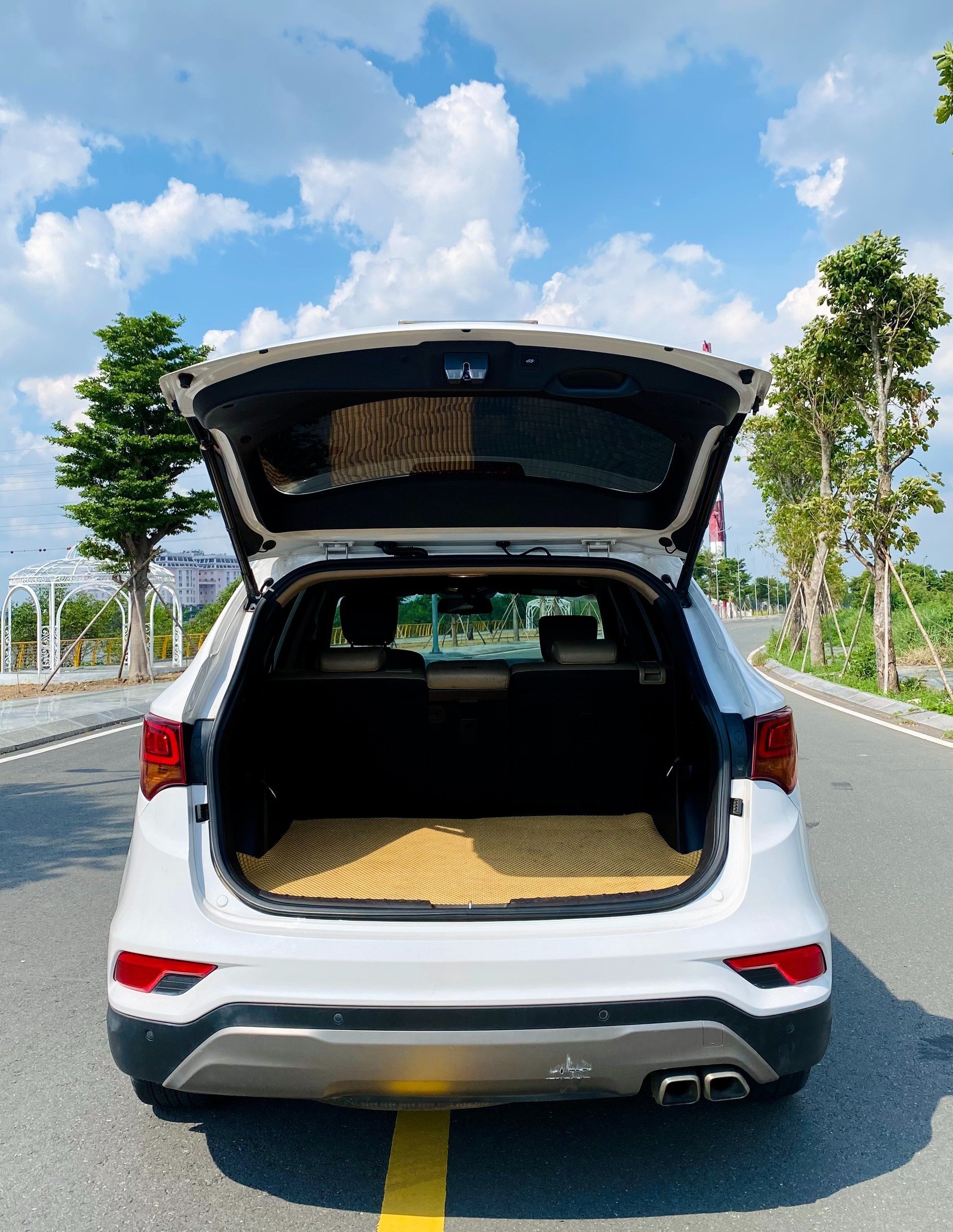Hyundai Santafe 2017 Full xăng trắng (5)