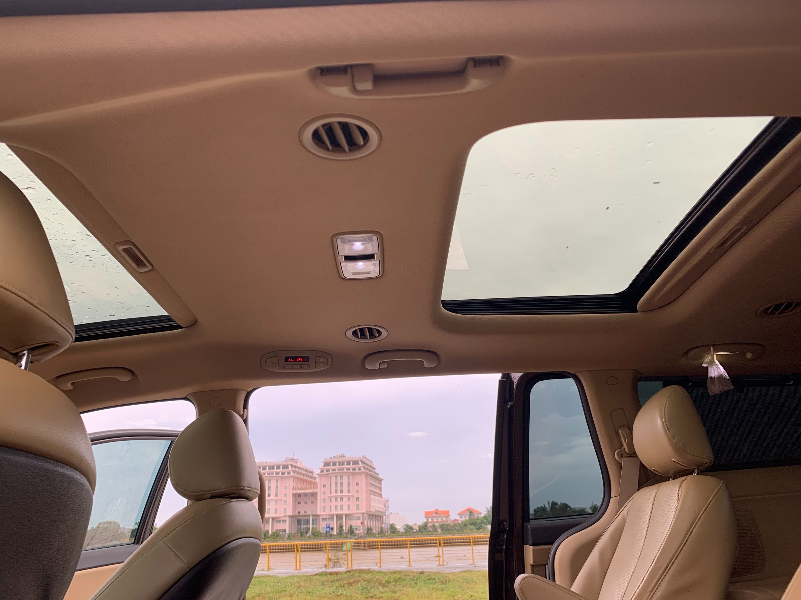 KIA Sedona 2020 - Full dầu màu nâu (24)