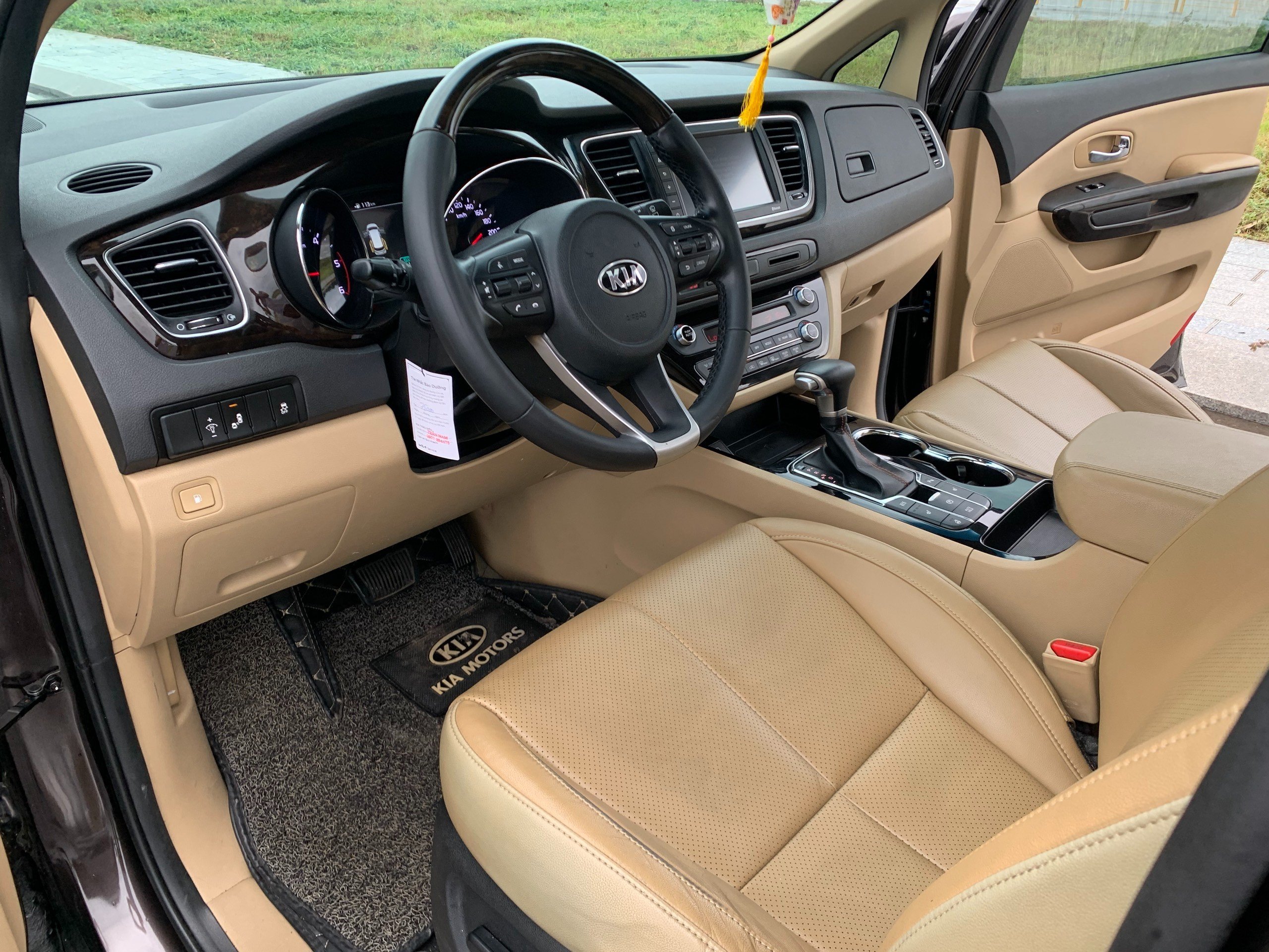 KIA Sedona 2020 - Full dầu màu nâu (5)