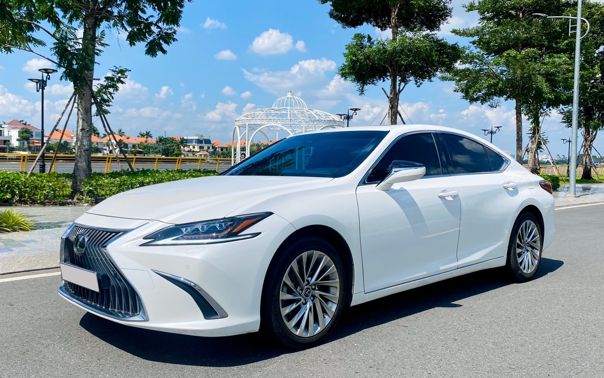 Lexus ES250 2021 - 2.5 trắng (20) Lexus ES250 2021 - 2.5 trắng