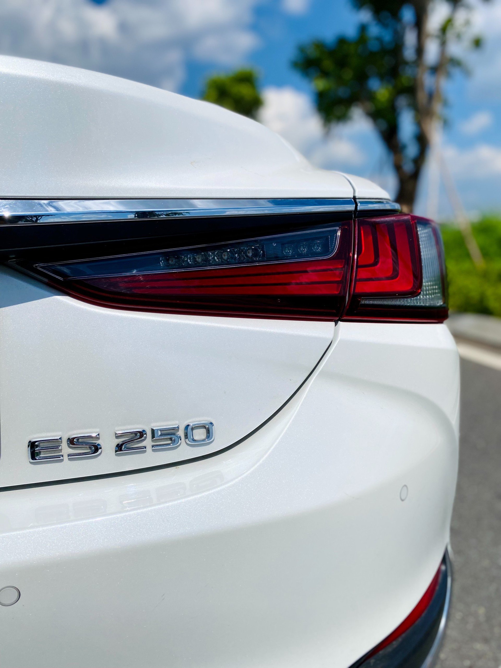Lexus ES250 2021 - 2.5 trắng (27)