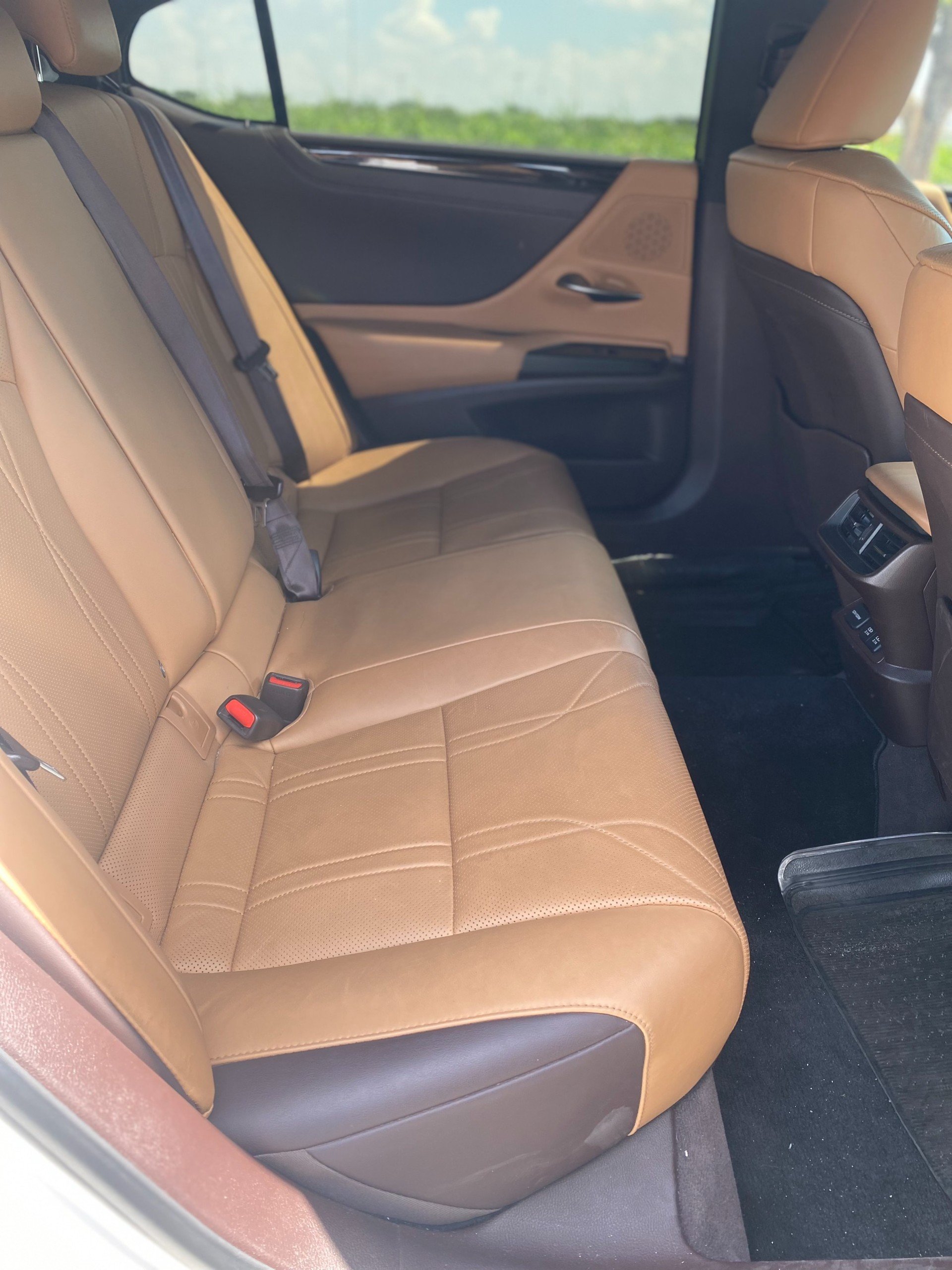 Lexus ES250 2021 - 2.5 trắng (40)