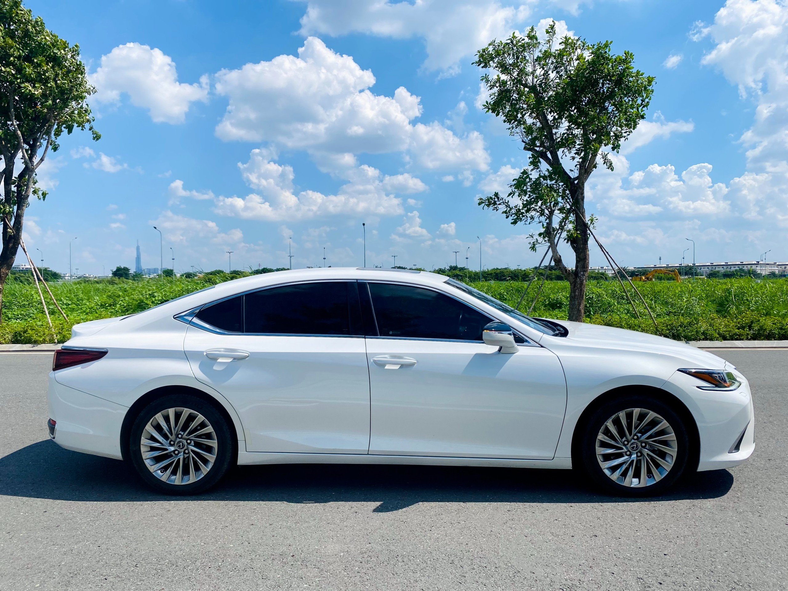 Lexus ES250 2021 - 2.5 trắng (43)