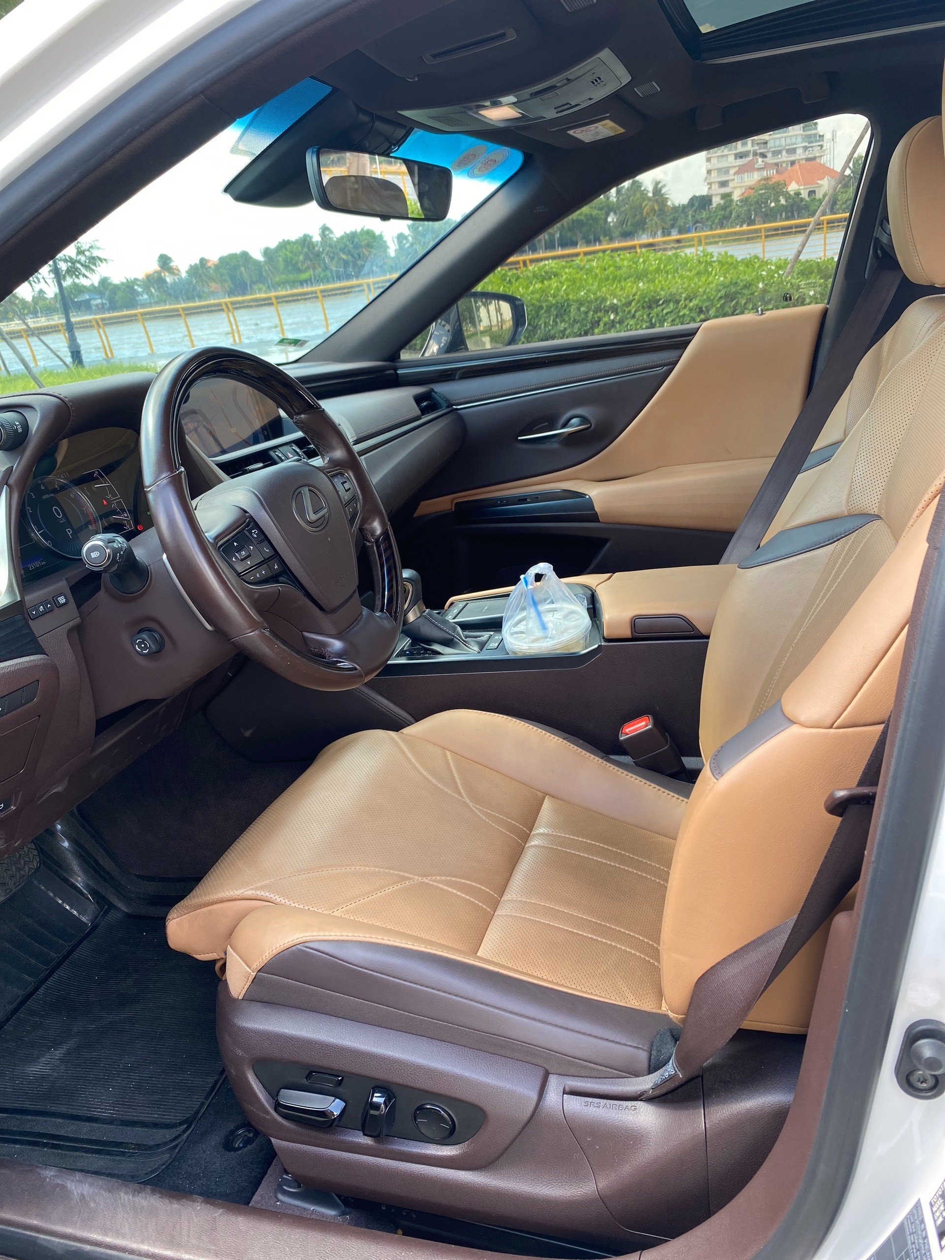 Lexus ES250 2021 - 2.5 trắng (45)