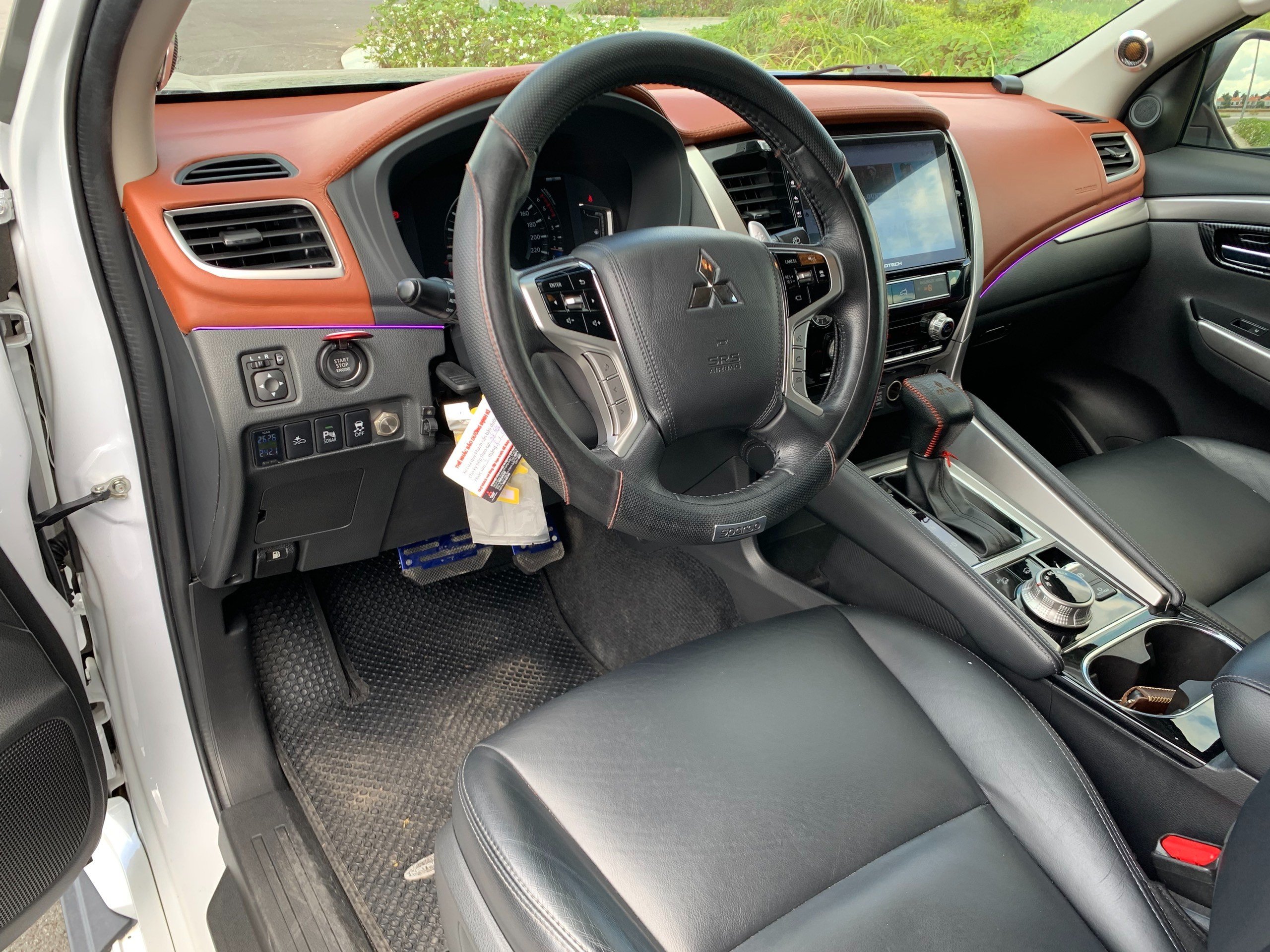 Pajero Sport 2.5AT Dầu 2 cầu sx2020 (10)