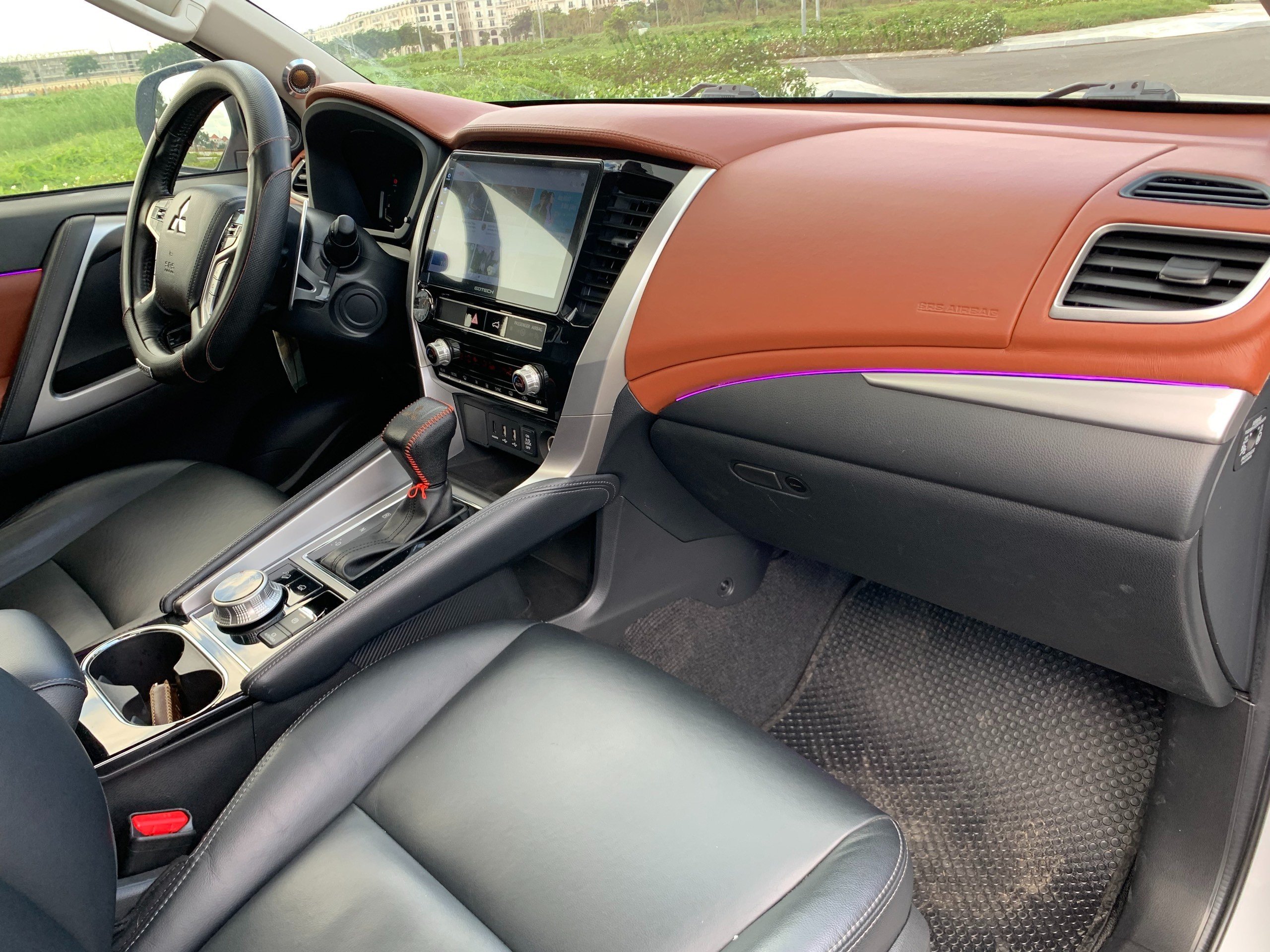 Pajero Sport 2.5AT Dầu 2 cầu sx2020 (11)
