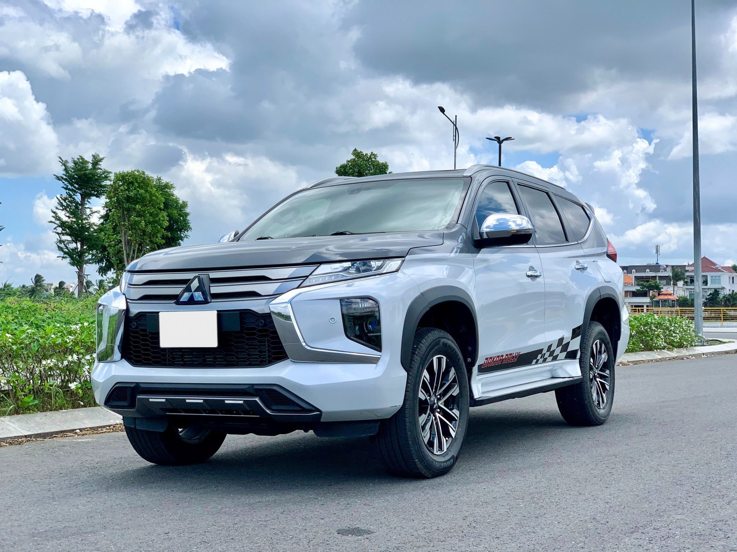 Pajero Sport 2.5AT Dầu 2 cầu sx2020 (2)