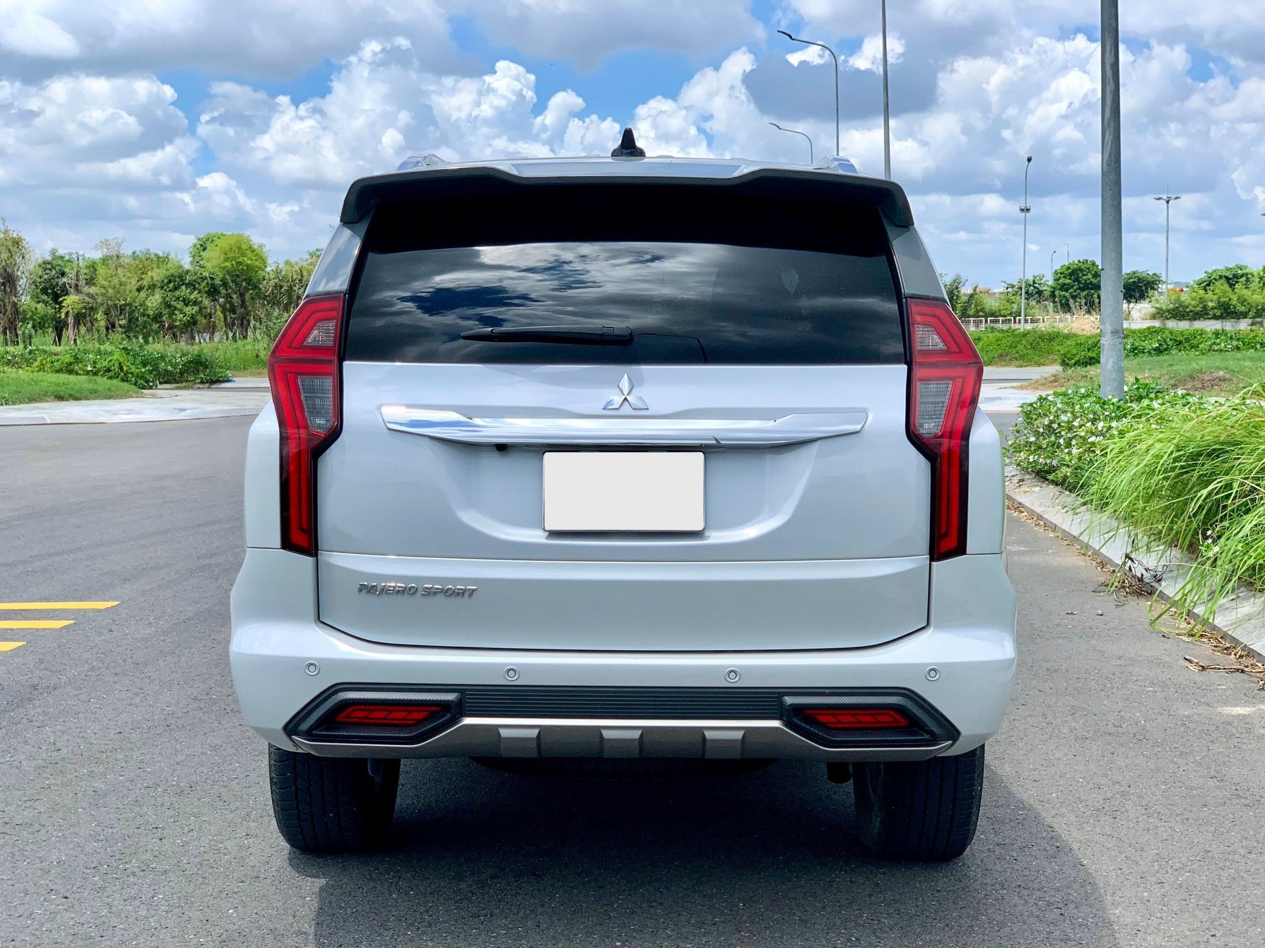 Pajero Sport 2.5AT Dầu 2 cầu sx2020 (4)