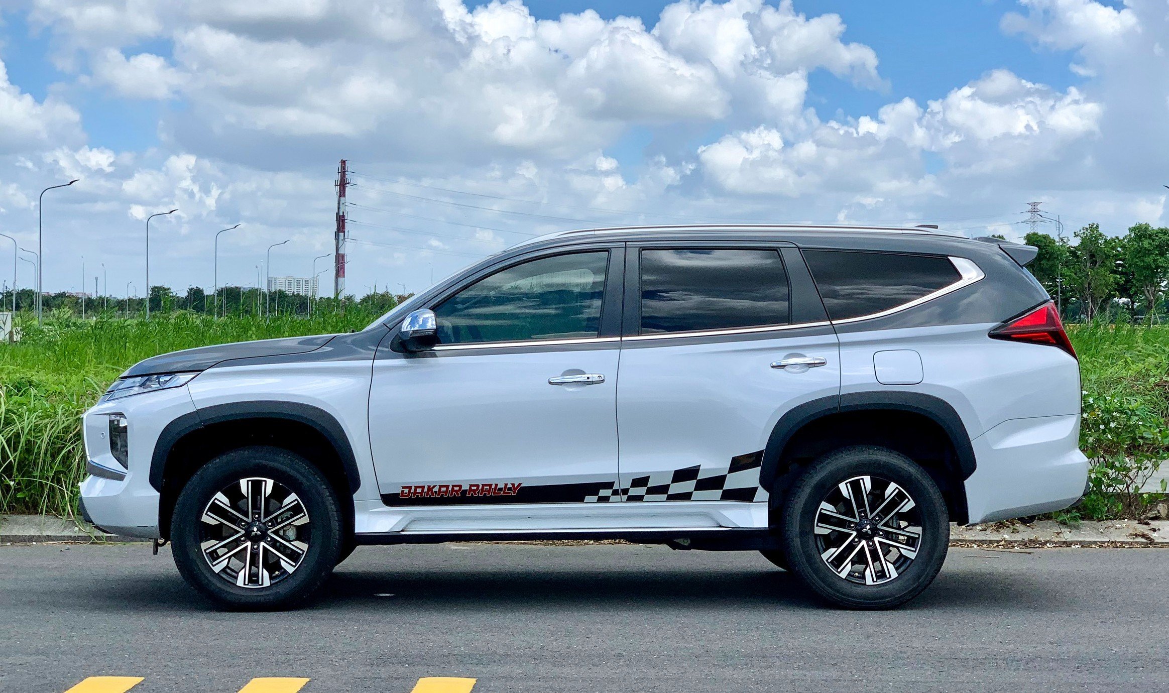 Pajero Sport 2.5AT Dầu 2 cầu sx2020 (6)