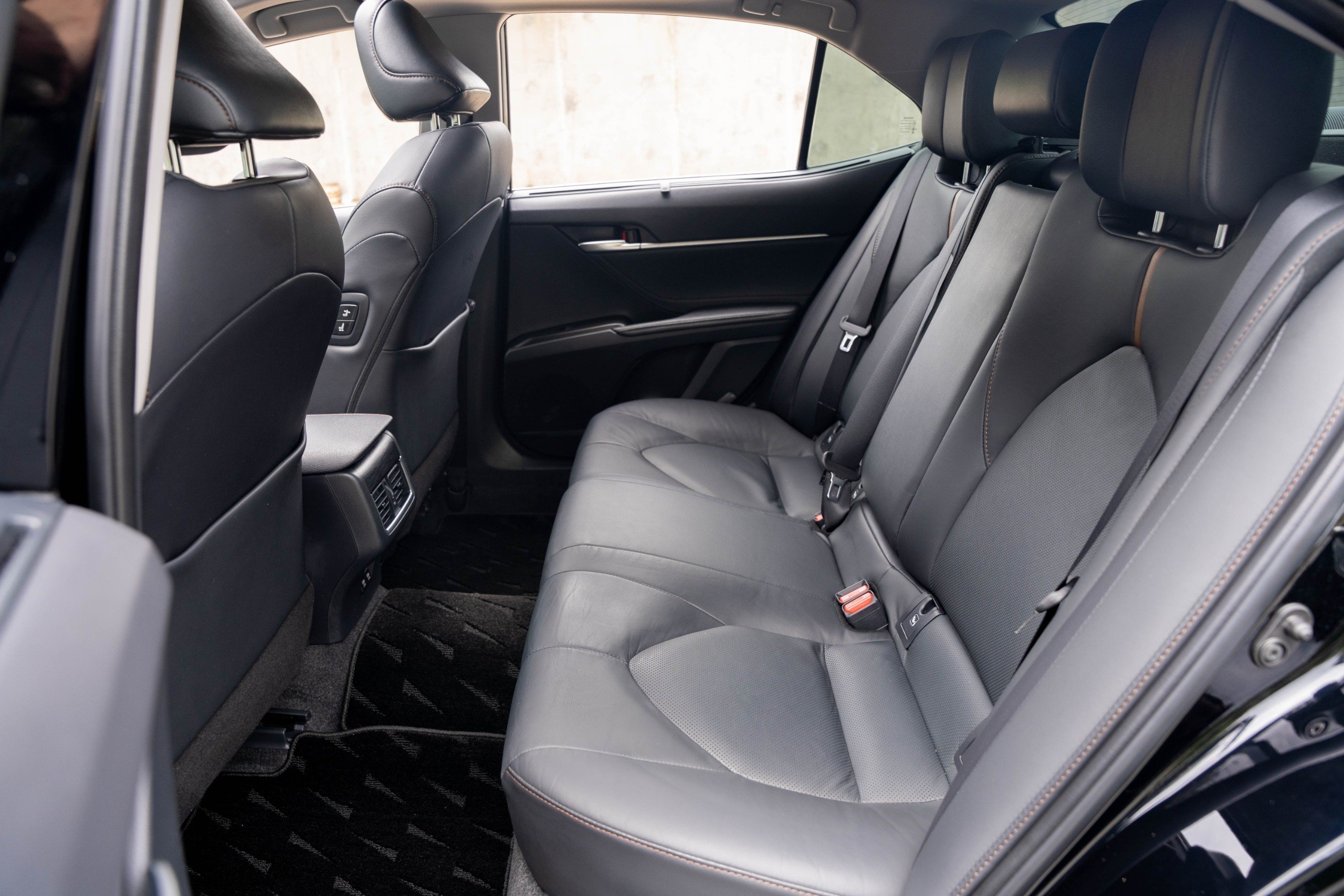 TOYOTA CAMRY 2022 (14)