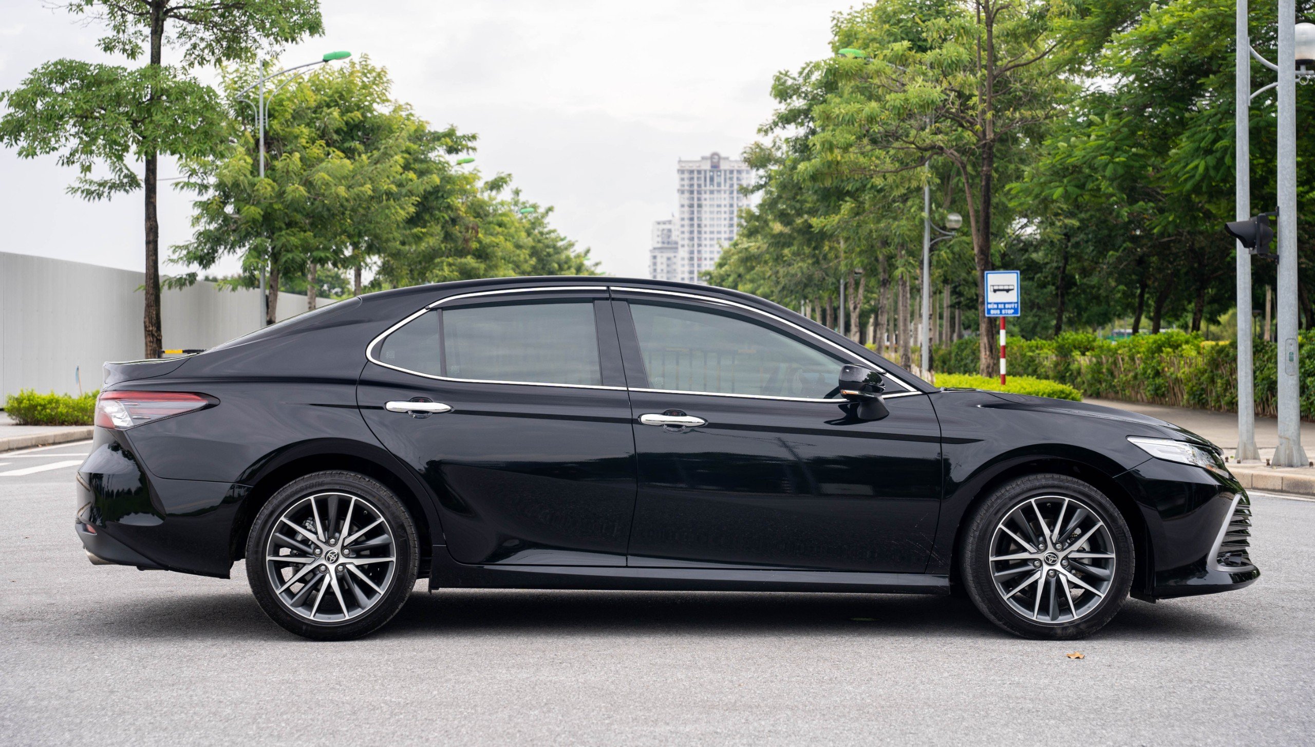 TOYOTA CAMRY 2022 (26)