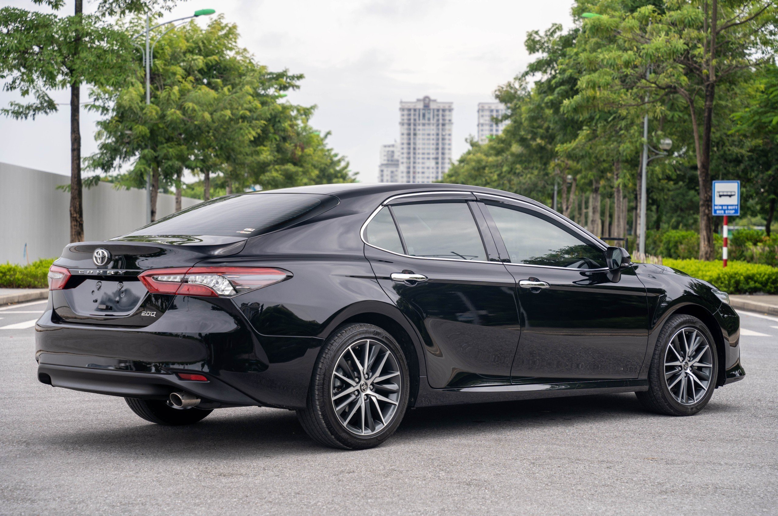 TOYOTA CAMRY 2022 (27)