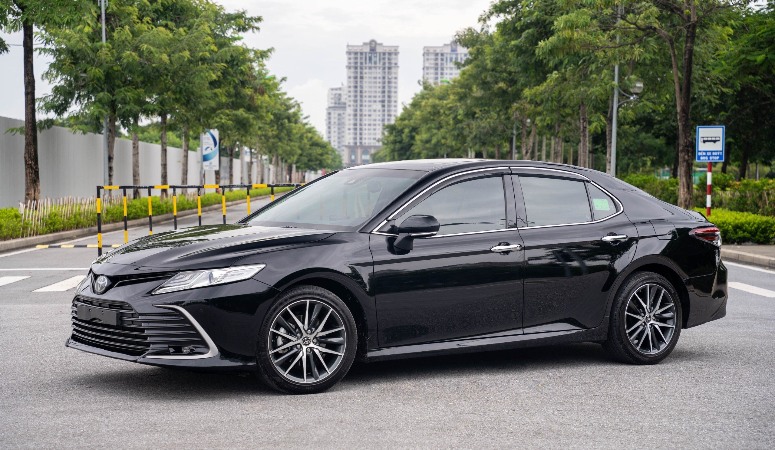 TOYOTA CAMRY 2022 (30)