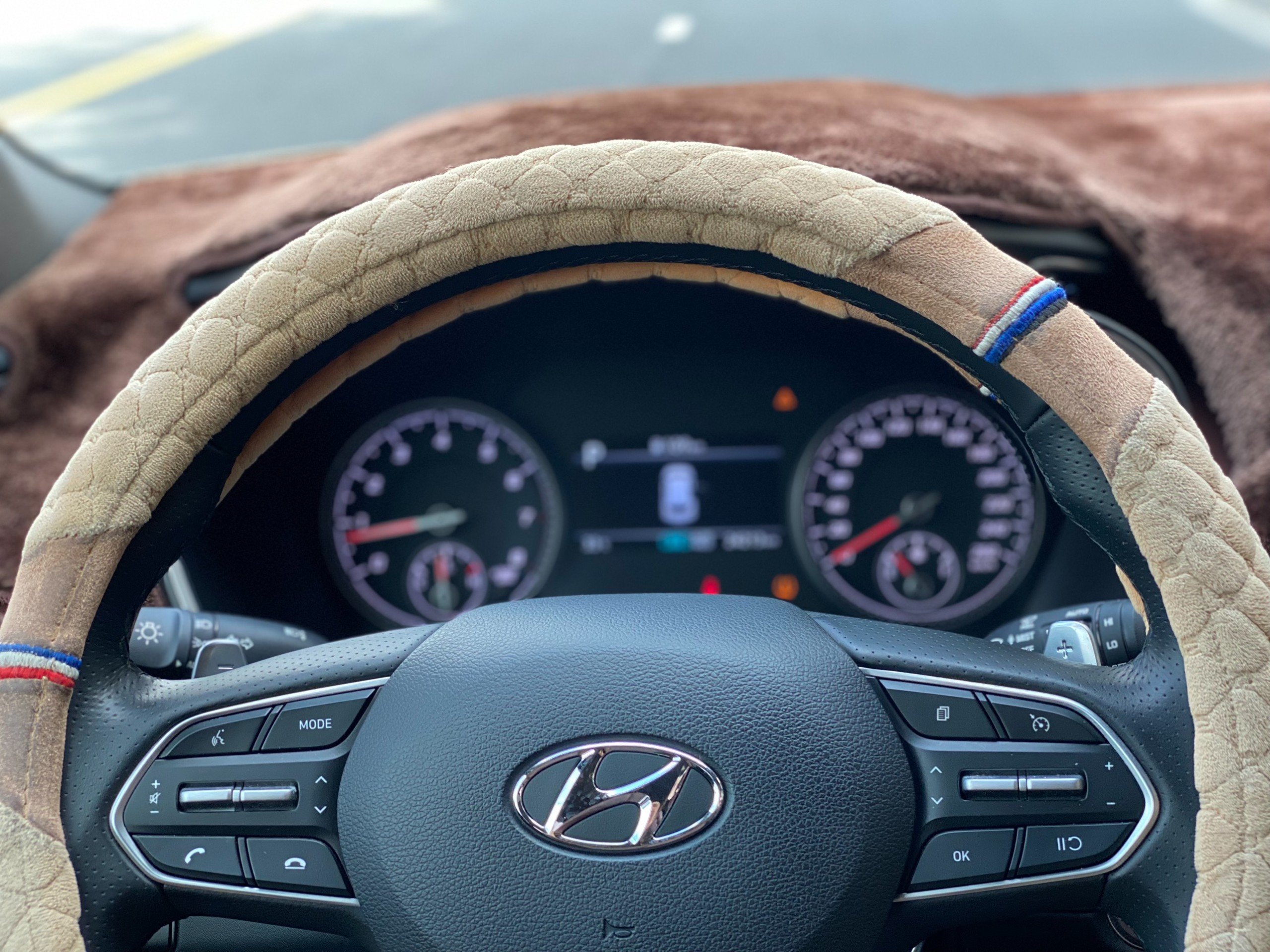 Hyundai Santafe 2022 - Xăng Tiêu chuẩn (13)
