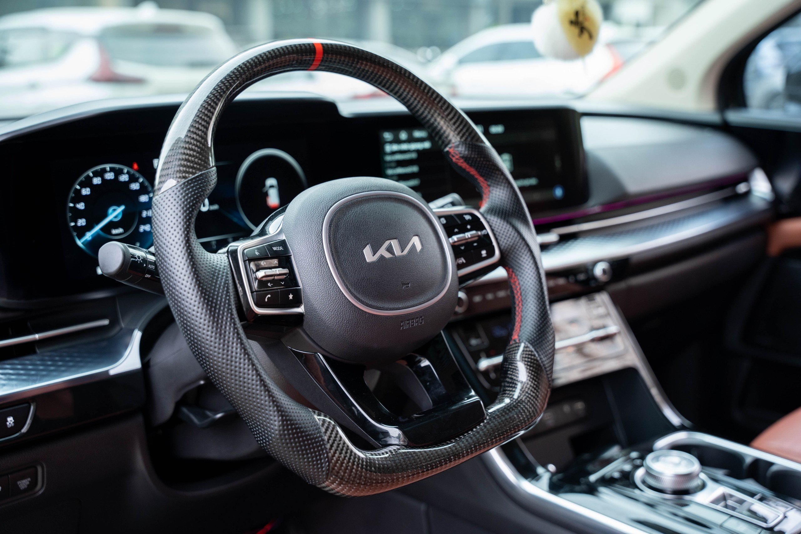KIA CARNIVAL 2022 (12)