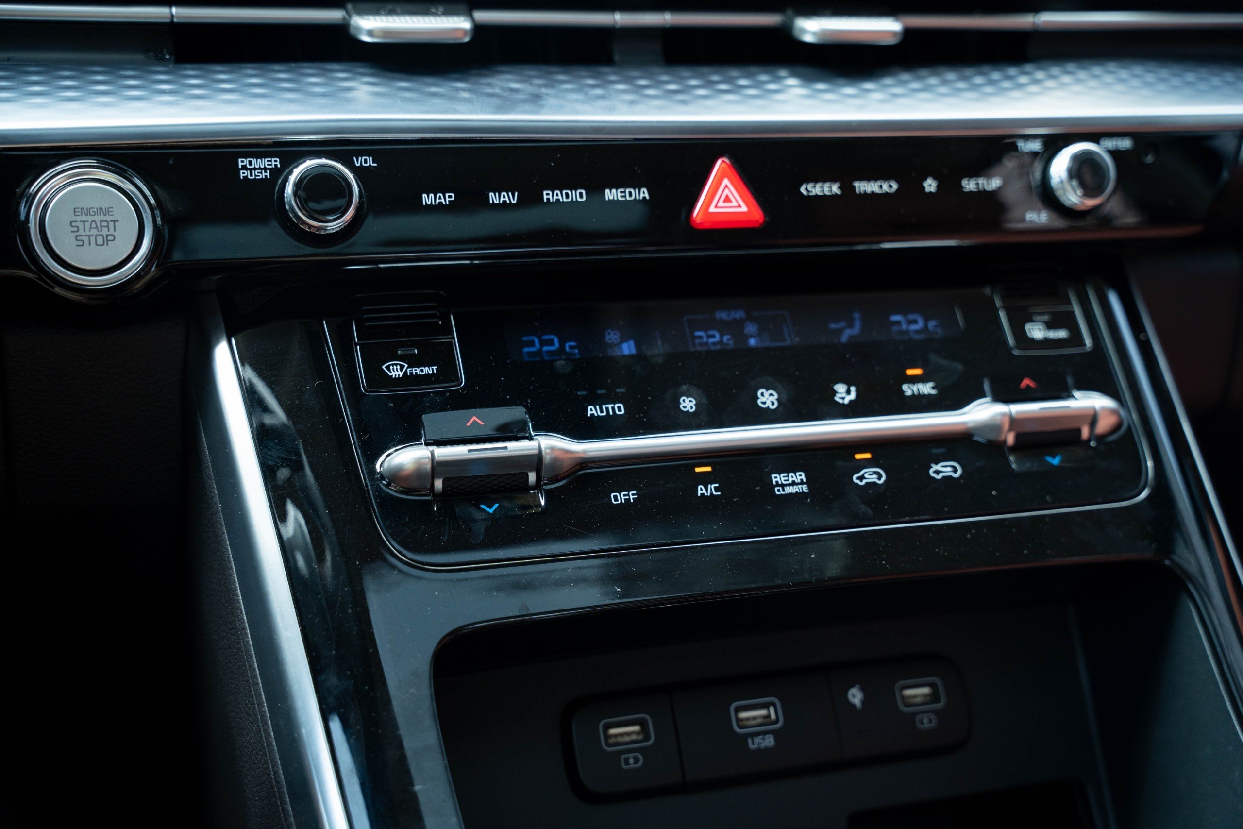 KIA CARNIVAL 2022 (15)