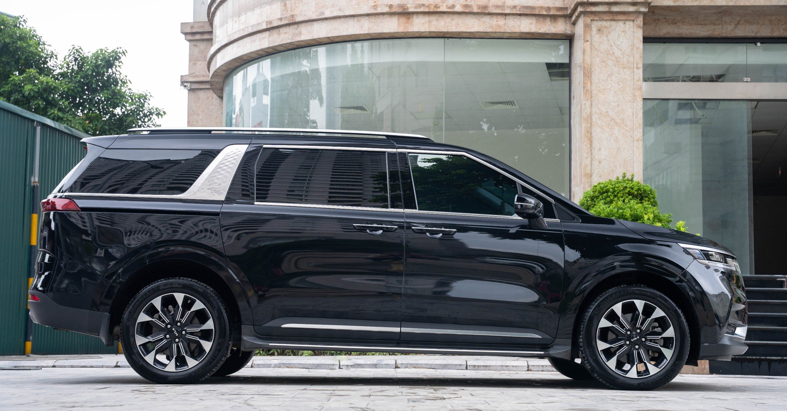 KIA CARNIVAL 2022 (16)
