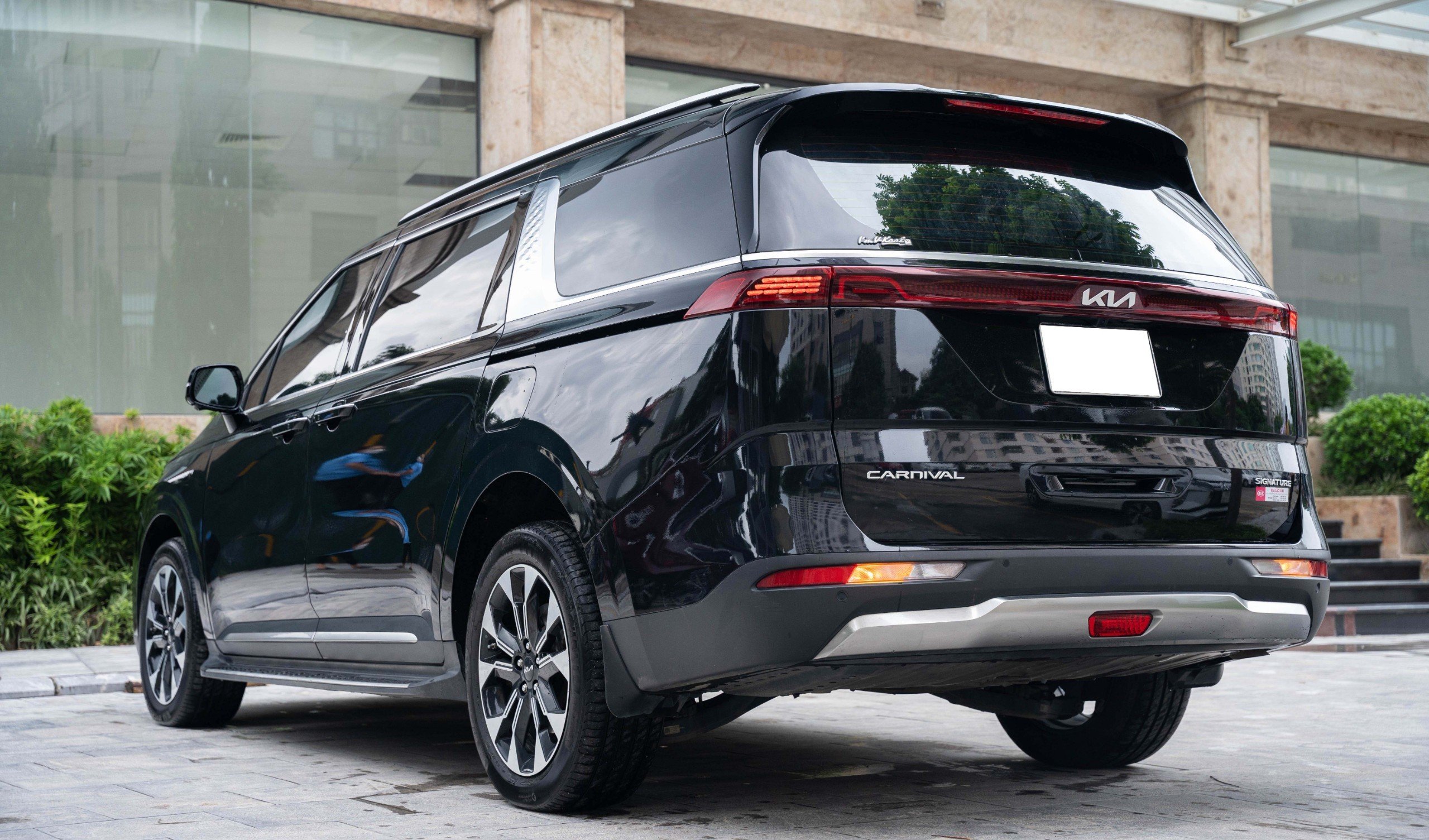 KIA CARNIVAL 2022 (18)
