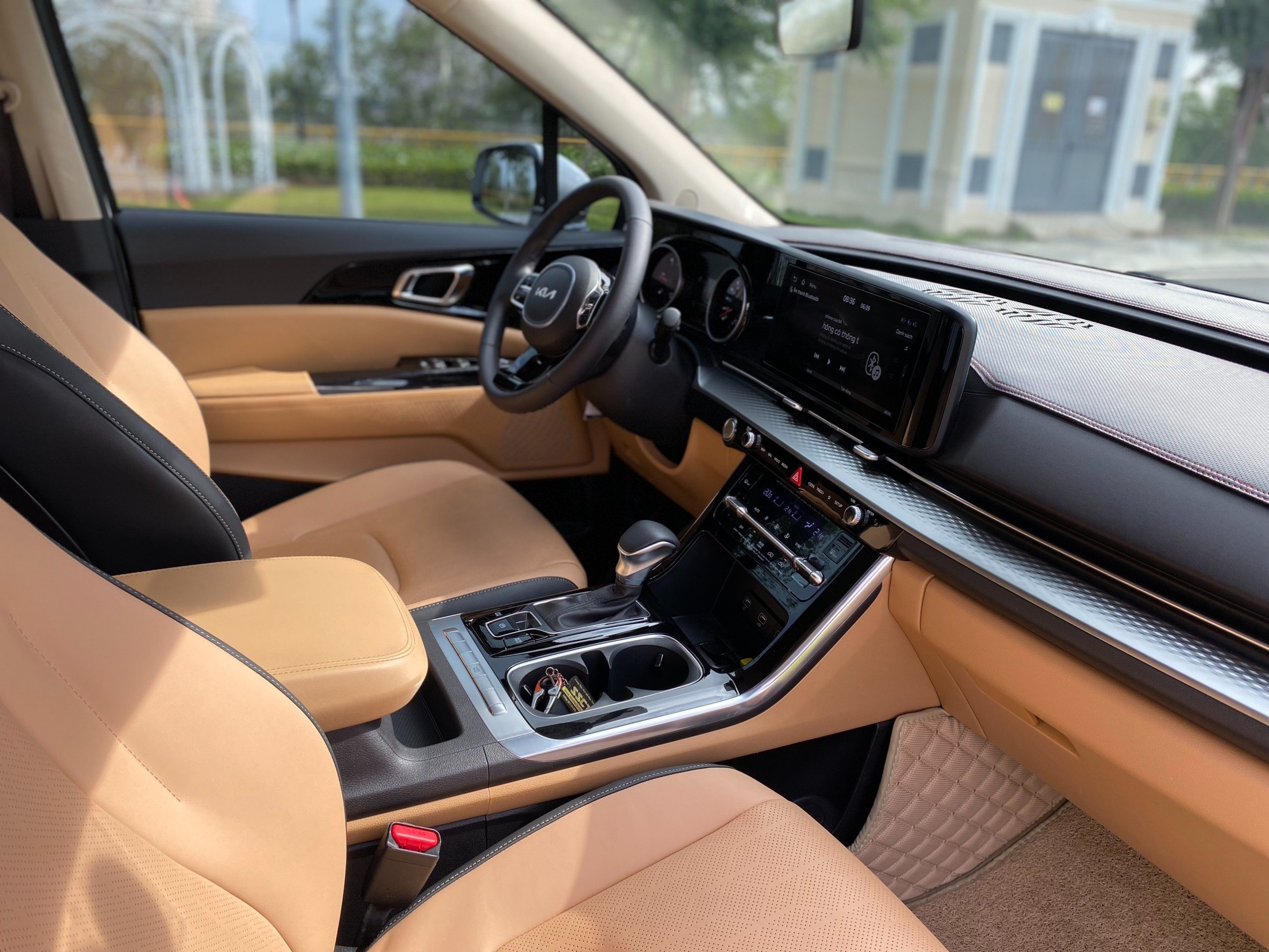 KIA Carnival 2023 - Luxury (18)