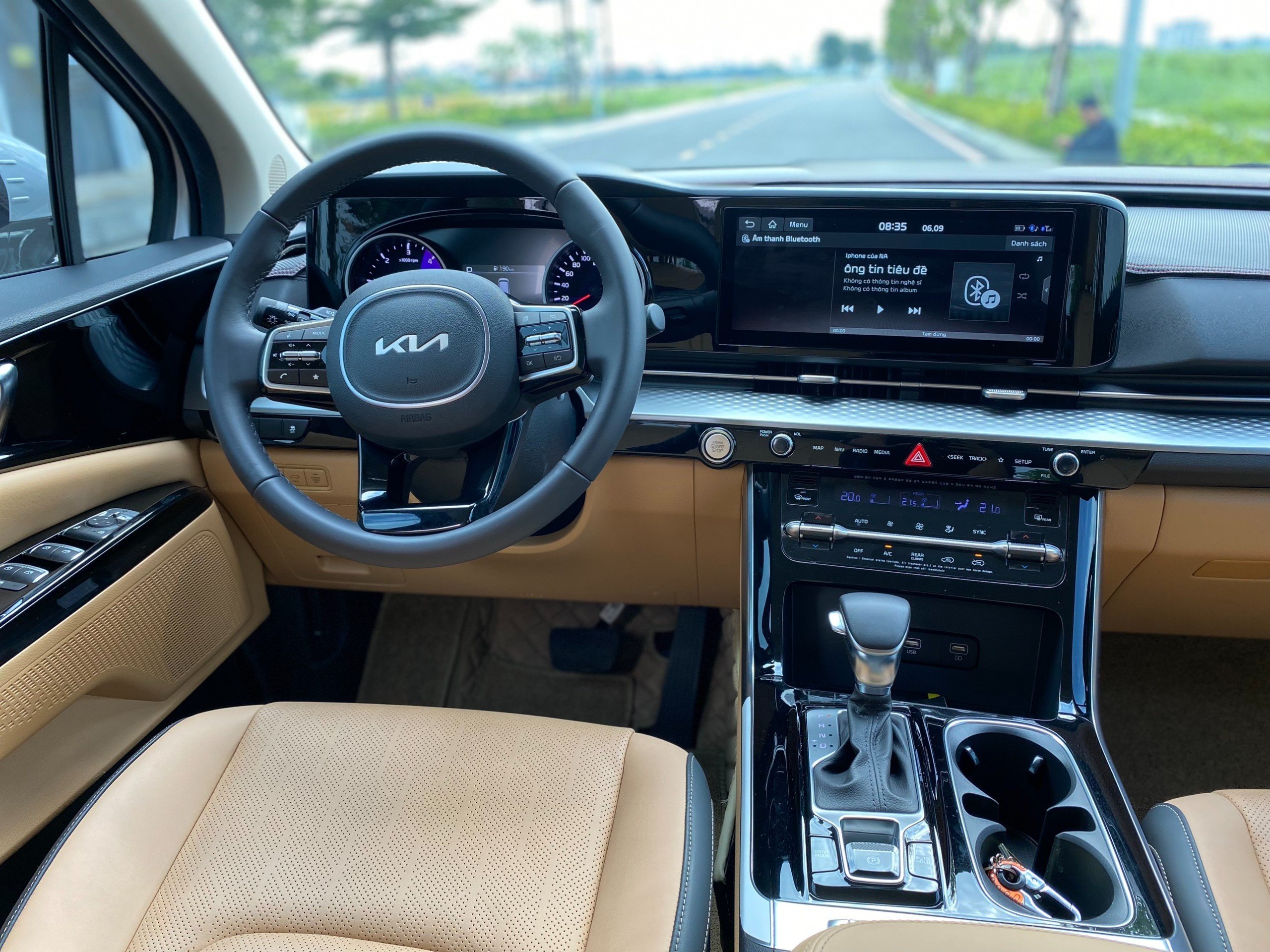 KIA Carnival 2023 - Luxury (19)