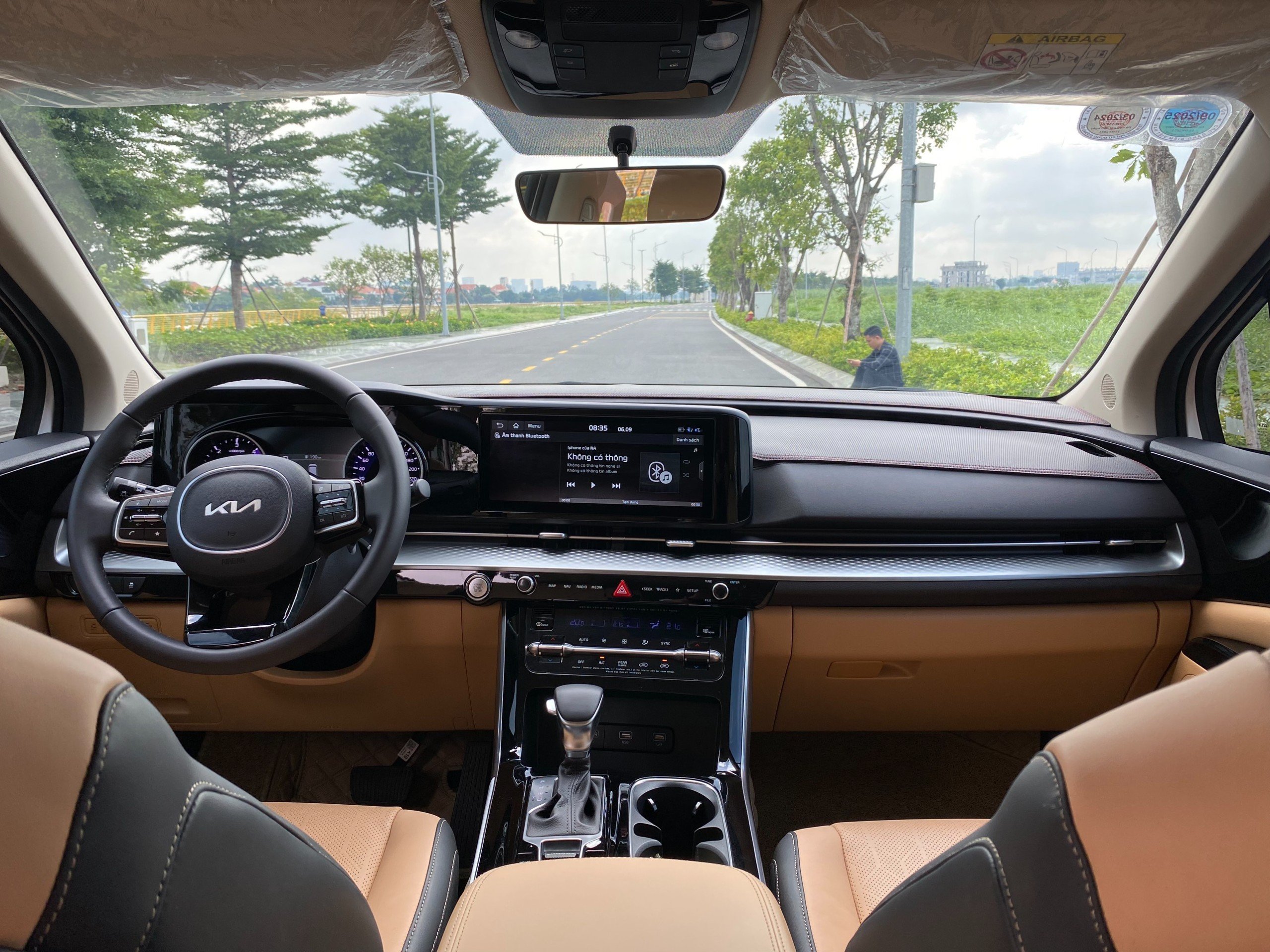 KIA Carnival 2023 - Luxury (21)