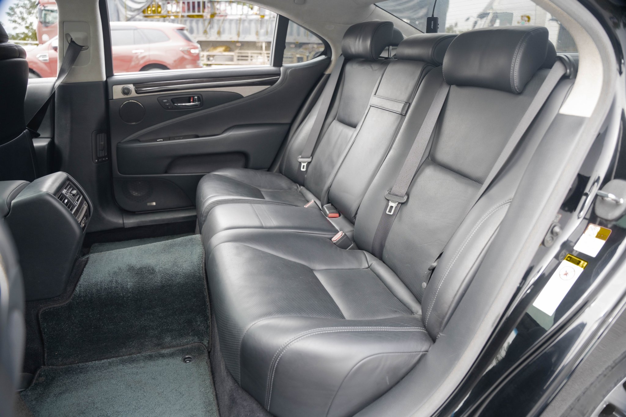 LEXUS LS460L 2015 (14)