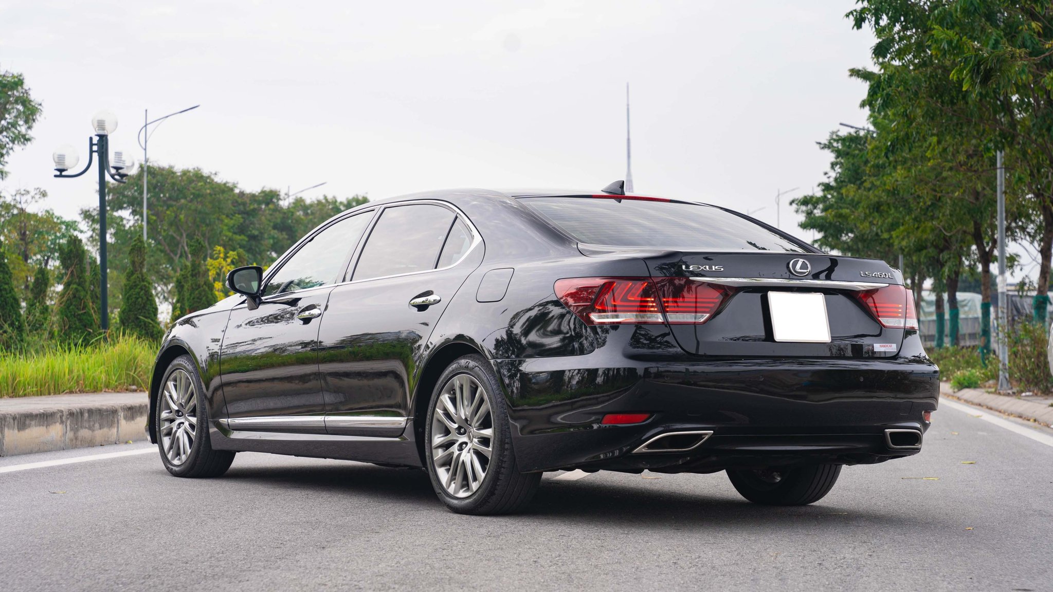 LEXUS LS460L 2015 (2)