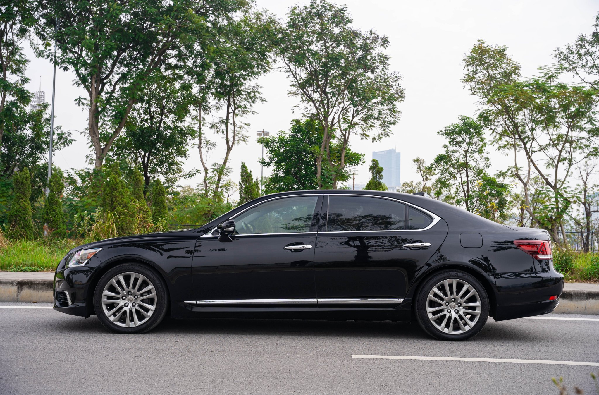 LEXUS LS460L 2015 (22)