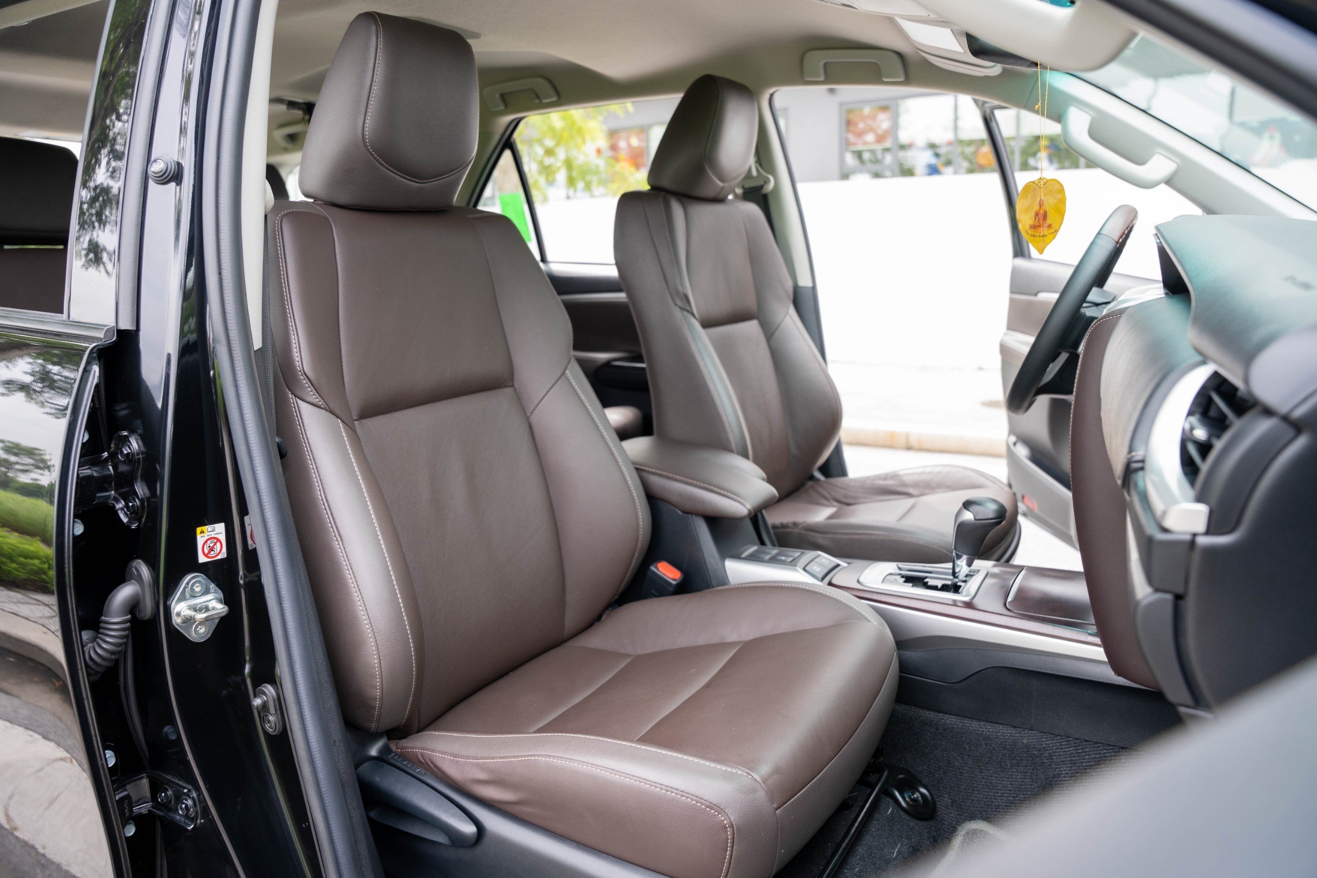 TOYOTA FORTUNER 2019 (17)