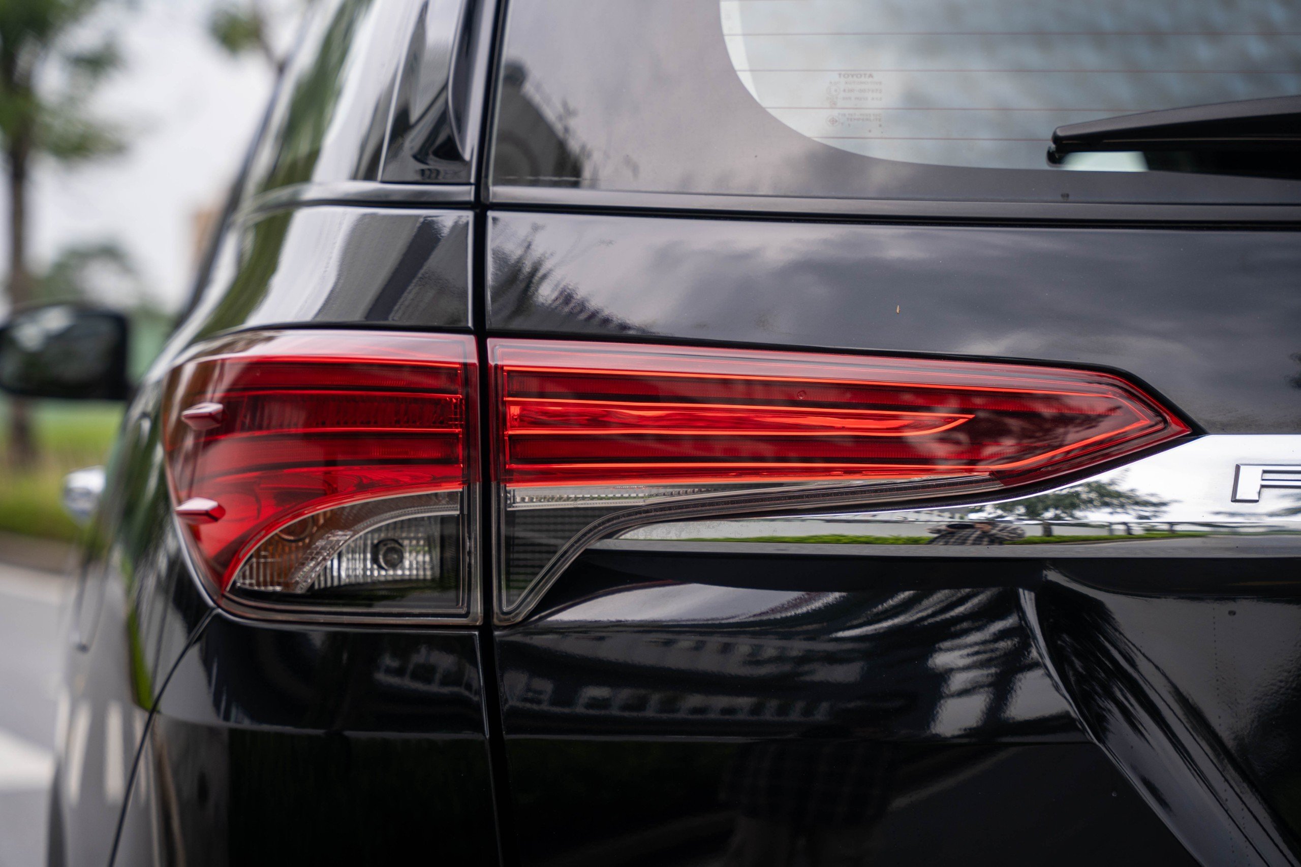 TOYOTA FORTUNER 2019 (2)