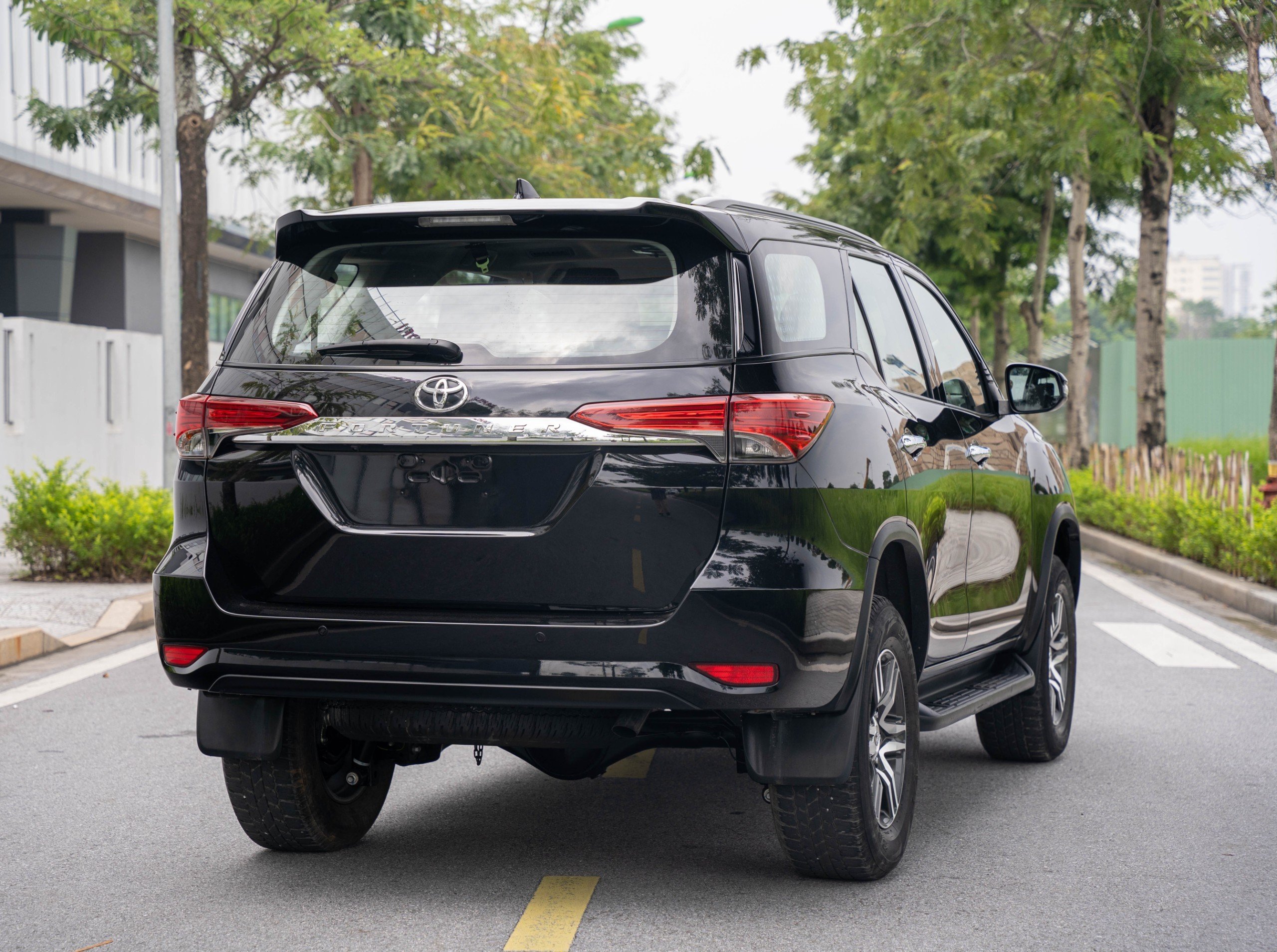 TOYOTA FORTUNER 2019 (6)