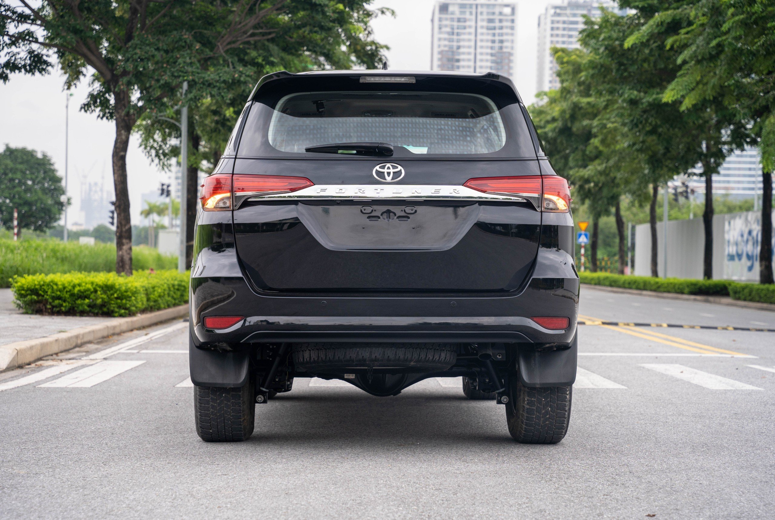 TOYOTA FORTUNER 2019 (7)