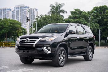 TOYOTA FORTUNER 2019