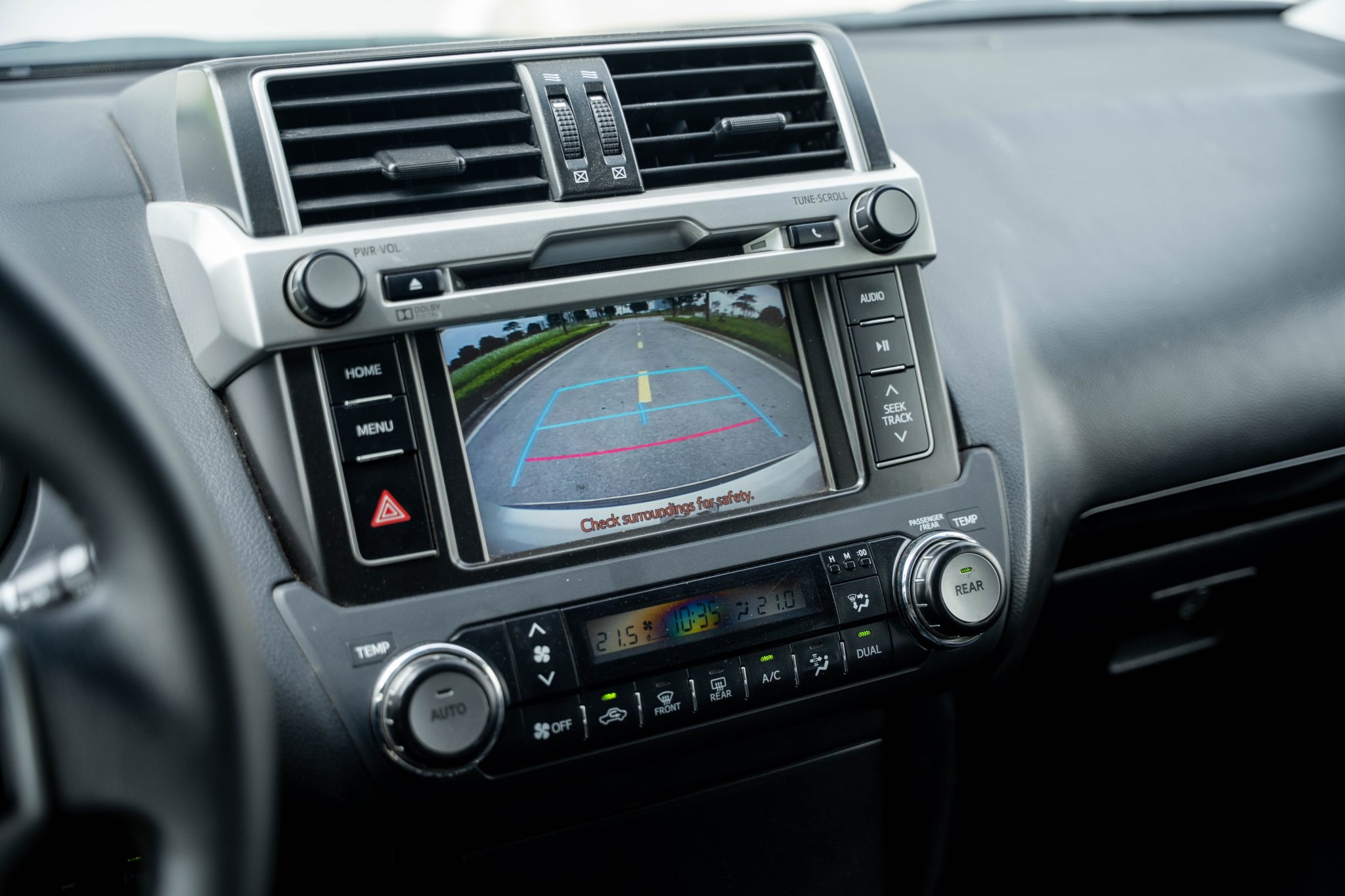 TOYOTA PRADO 2014 (1)