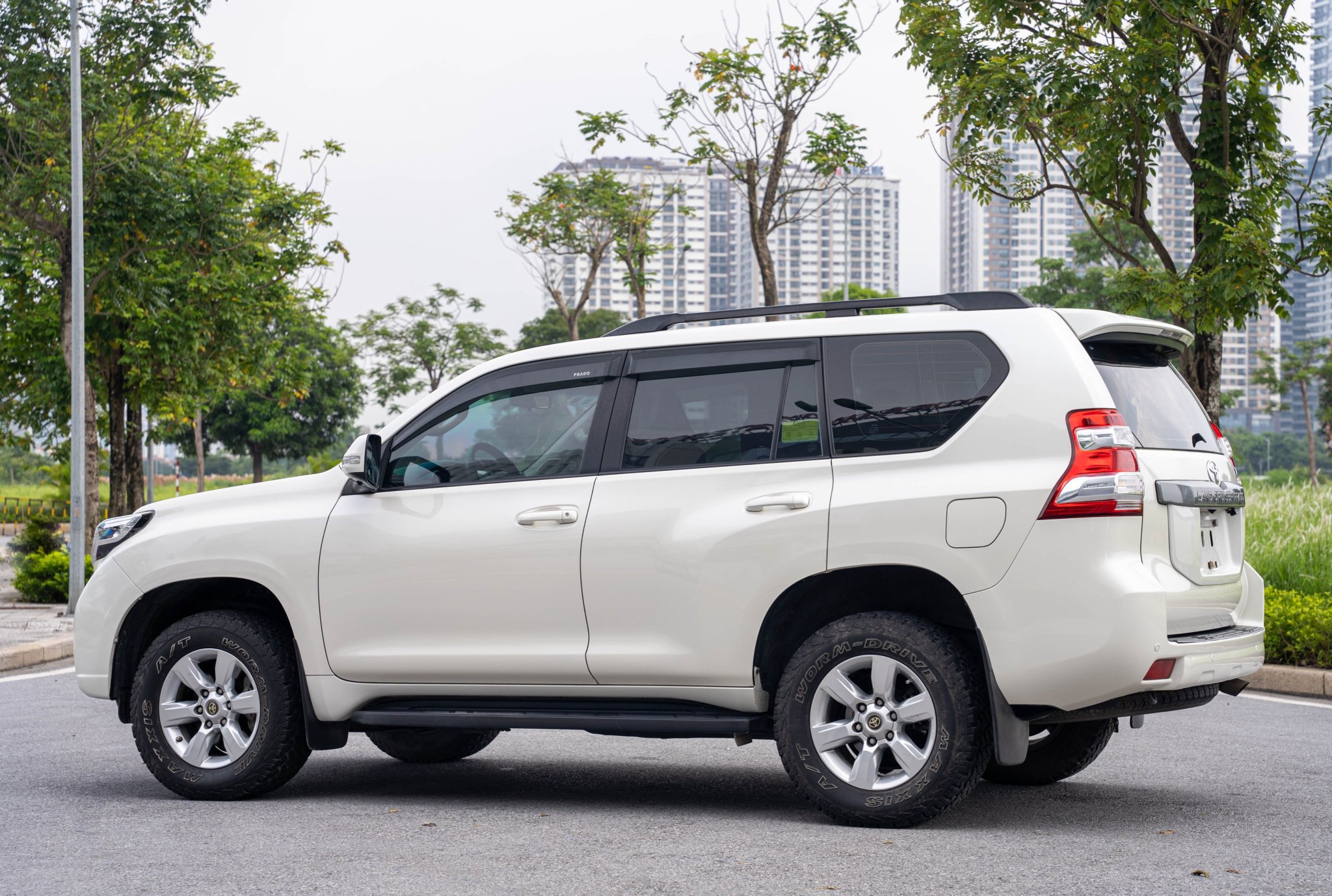 TOYOTA PRADO 2014 (18)