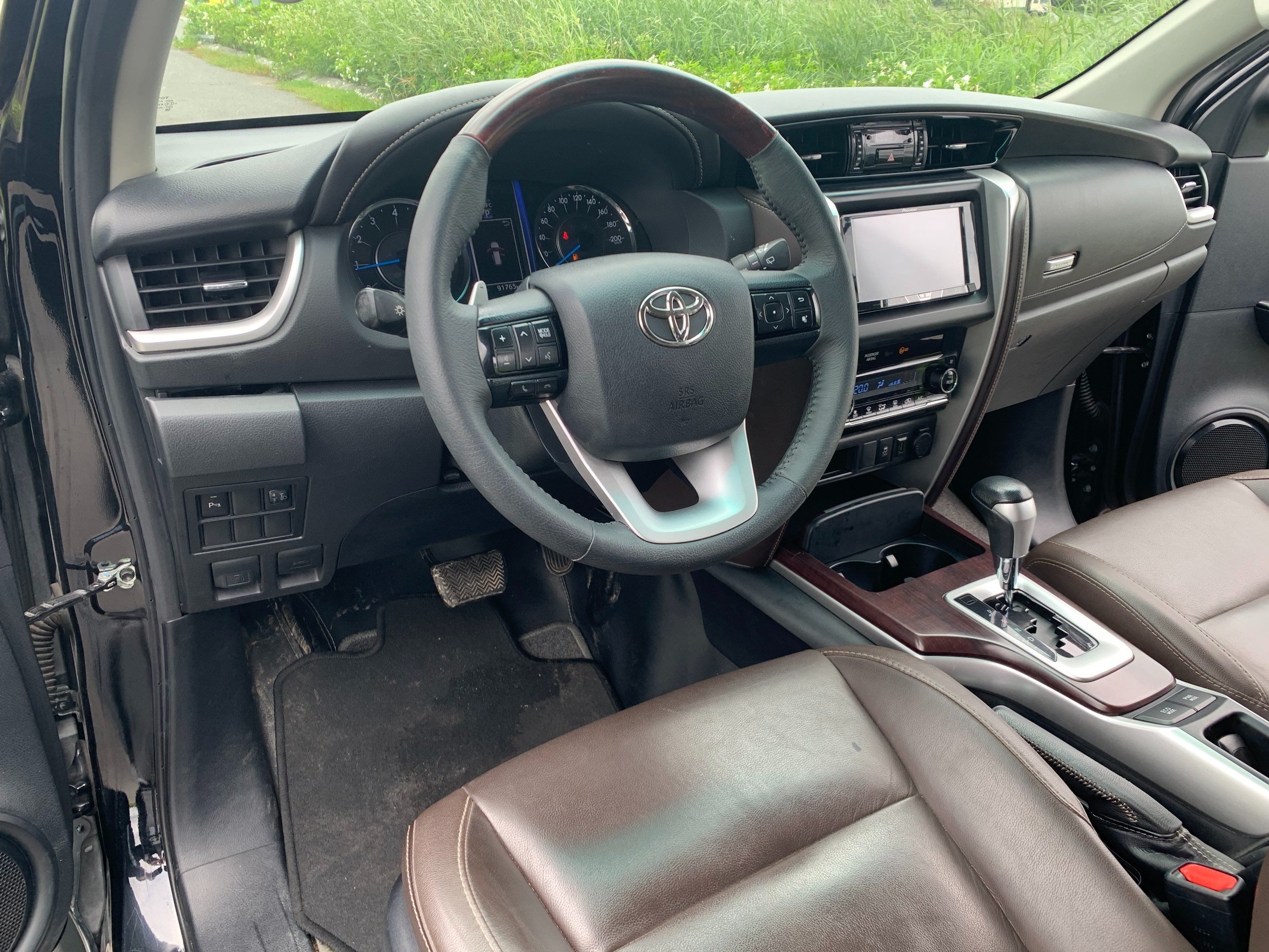 Toyota Fortuner 2017 2.7AT máy Xăng (10)