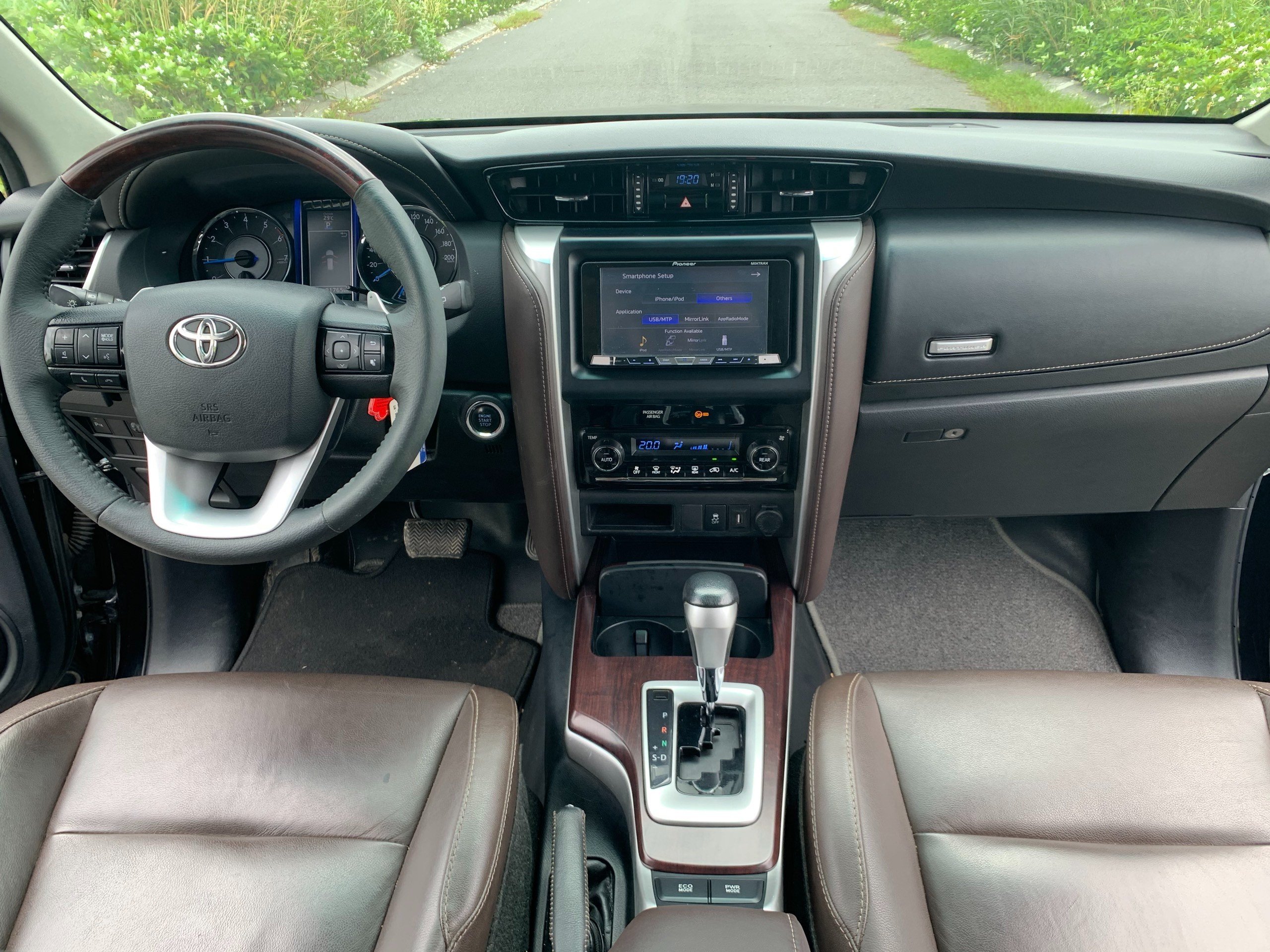 Toyota Fortuner 2017 2.7AT máy Xăng (6)